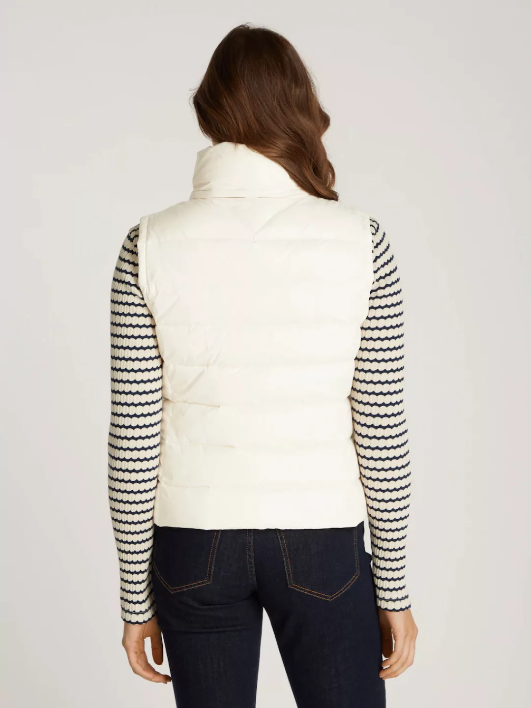 Tommy Hilfiger Steppweste "LW DOWN FEMININE GLOSS VEST", mit leichter Watti günstig online kaufen