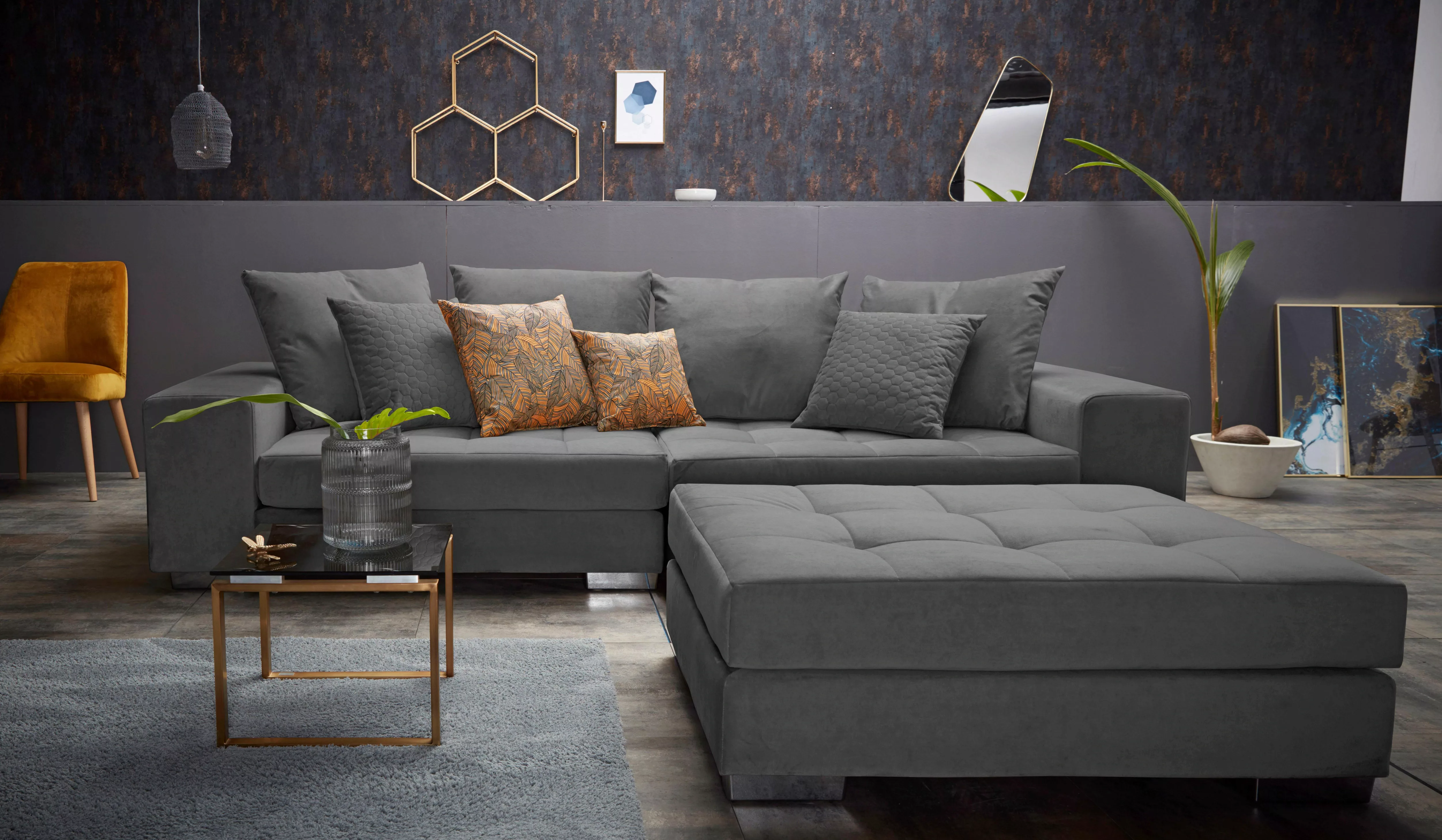 INOSIGN Big-Sofa "Vale", mit Steppung im Sitzbereich, Federkern und Zierkis günstig online kaufen