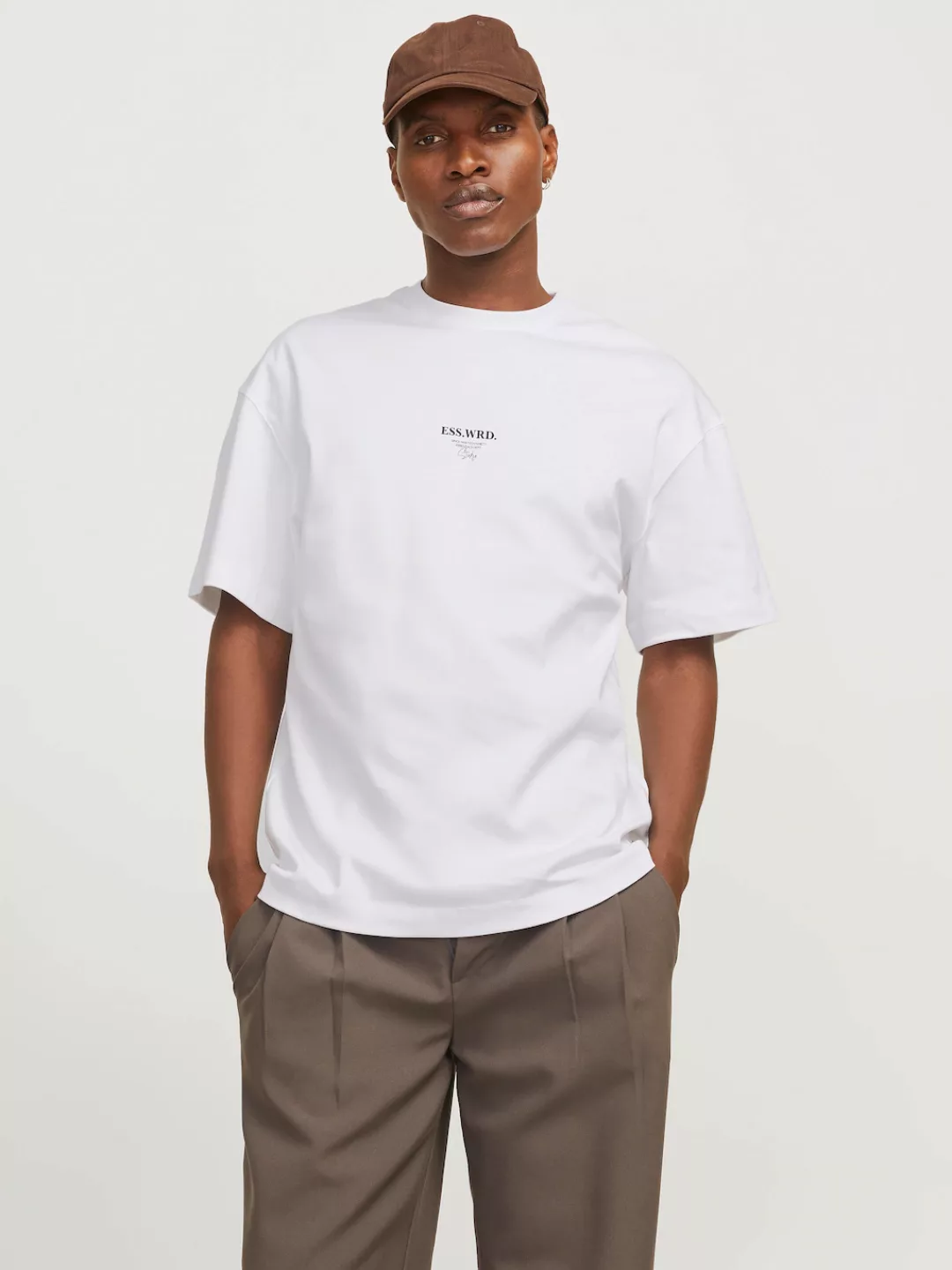 Jack & Jones Rundhalsshirt "JJEURBAN EDGE STUDIO TEE SS O-NECK NOOS", mit F günstig online kaufen