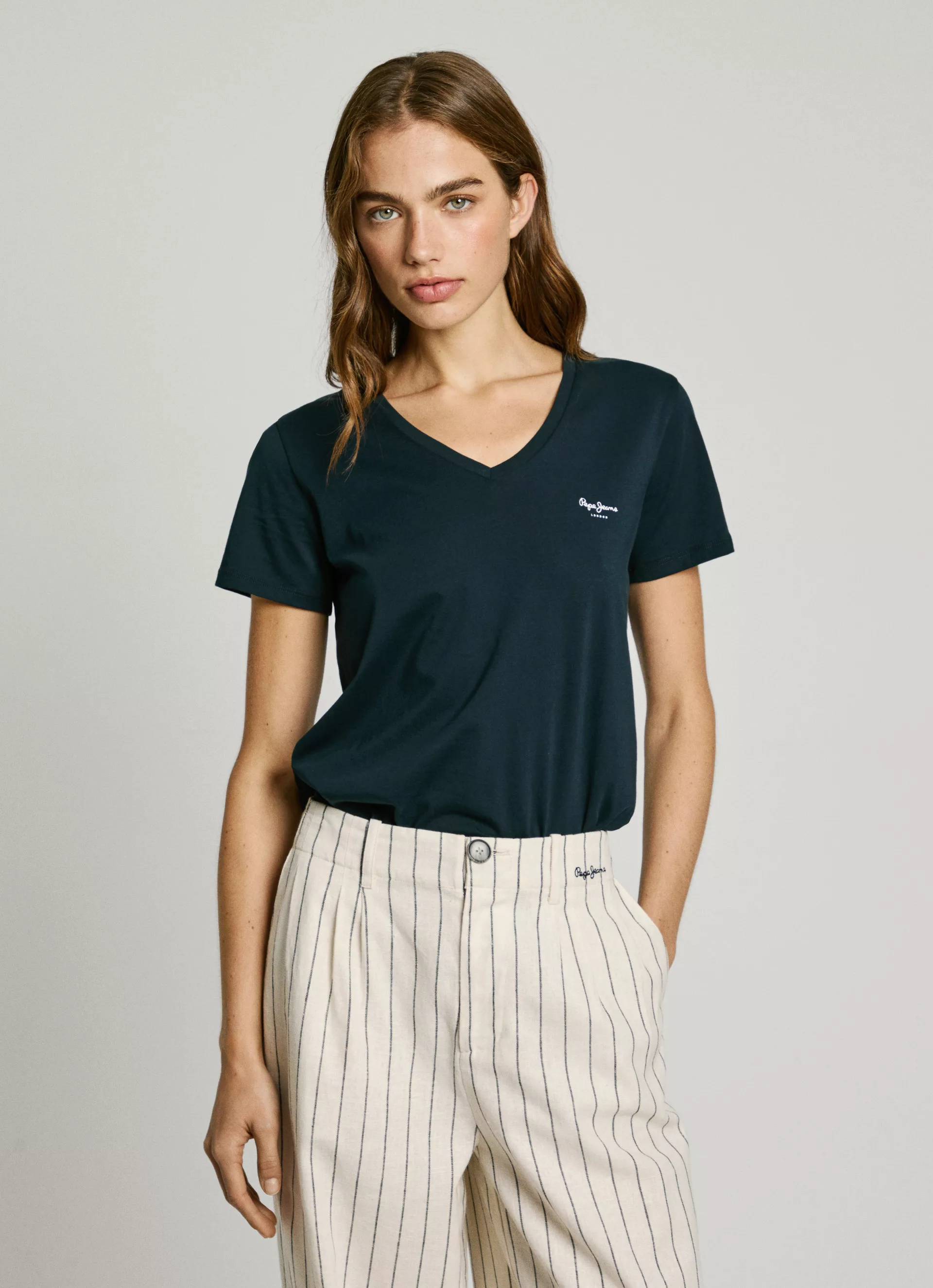 Pepe Jeans V-Shirt "MACY V-NECK", mit Logoschriftzug günstig online kaufen