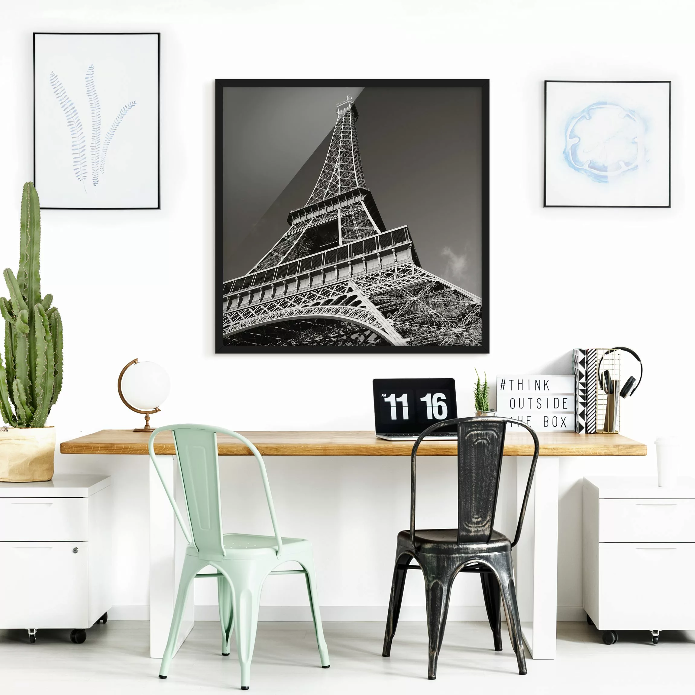 Bild mit Rahmen Architektur & Skyline - Quadrat Eiffelturm günstig online kaufen