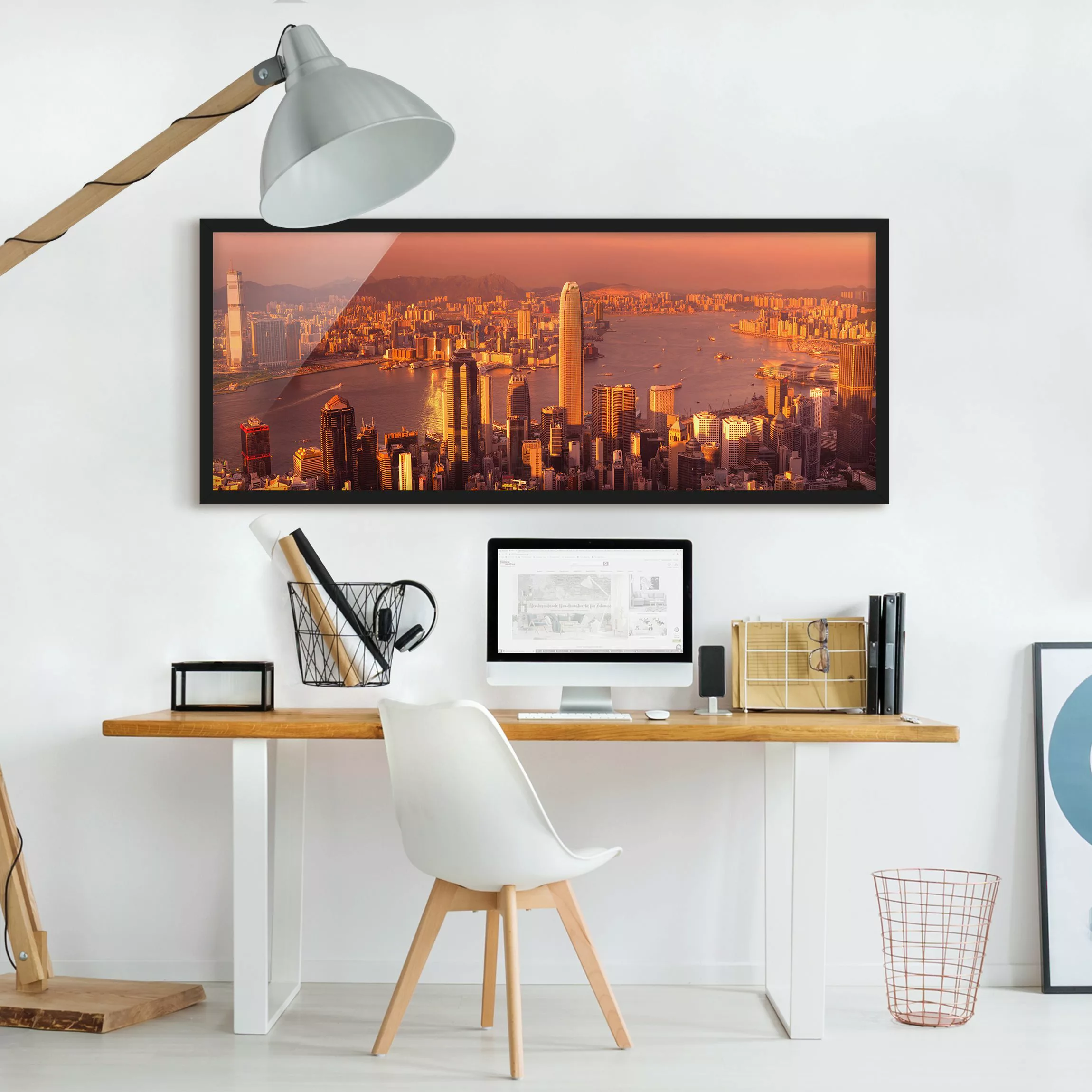 Bild mit Rahmen Architektur & Skyline - Panorama Hongkong Sunset günstig online kaufen