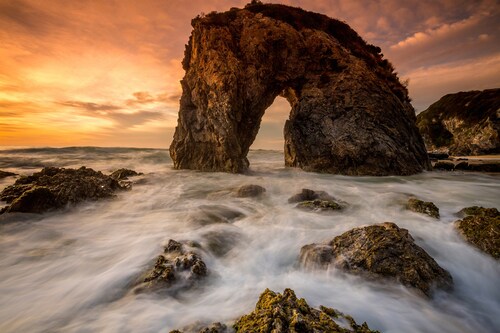 Papermoon Fototapete »HORSEHEAD FELSEN-STRAND KLIPPEN KÜSTE MEER OZEAN FLUS günstig online kaufen