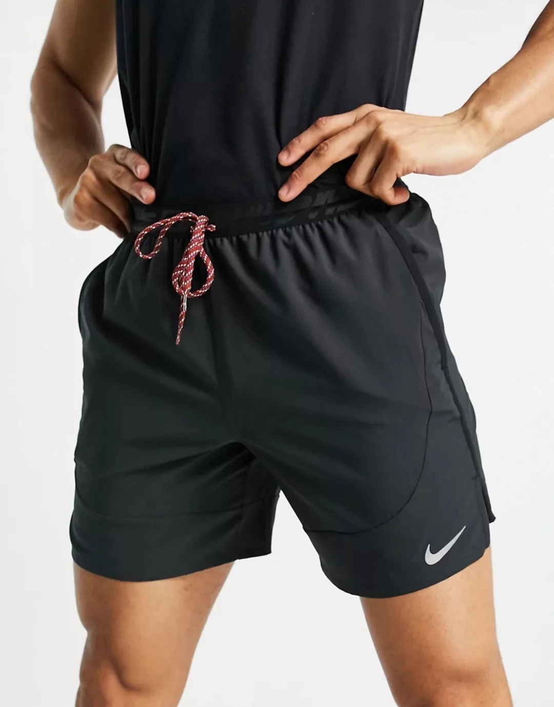 Nike Running – Run Wild Flex Stride – Shorts in Schwarz, 7 Zoll günstig online kaufen