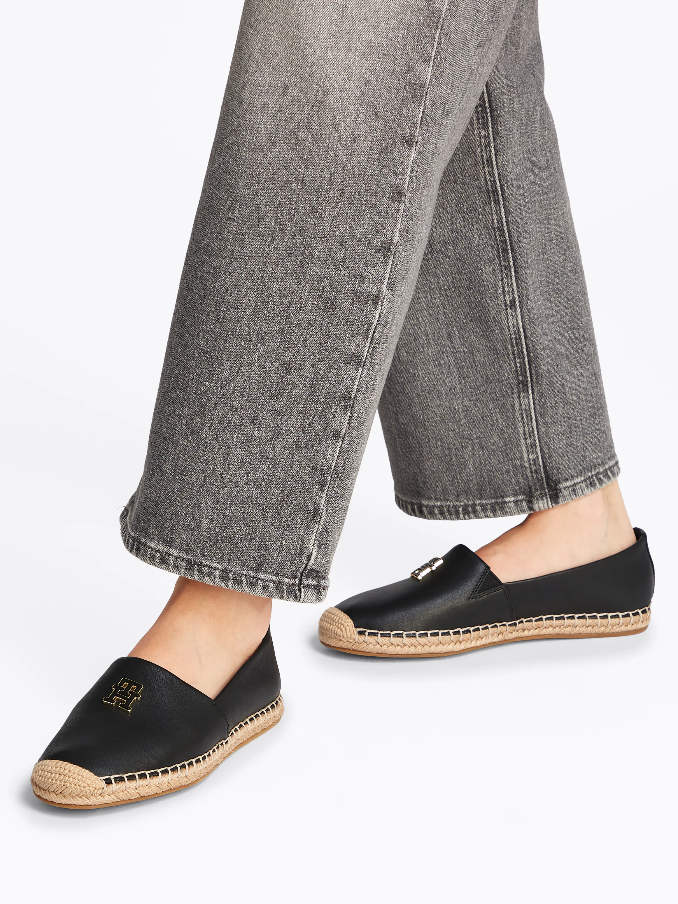 Tommy Hilfiger Espadrille "TH LOGO LEATHER ESPADRILLE", Sommermode, Flats, günstig online kaufen