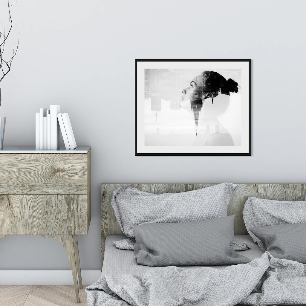 queence Bild "OVERTHINKING", Frau-Stadt-Städte-Foto-Schwarz-Weiß-Kunst, HD günstig online kaufen