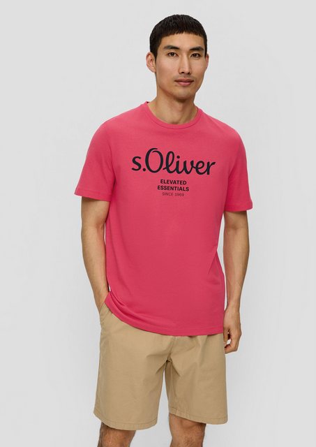 s.Oliver Kurzarmshirt T-Shirt aus Baumwolle mit Label-Print Artwork günstig online kaufen