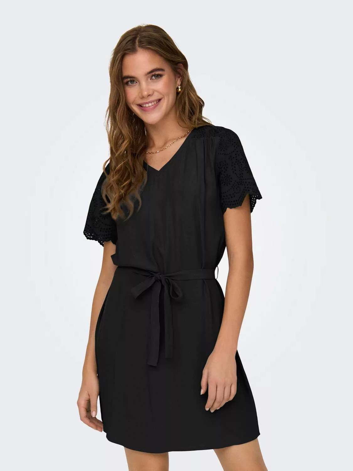 ONLY Minikleid ONLJODIE ROU SS V-NECK DRESS WVN günstig online kaufen