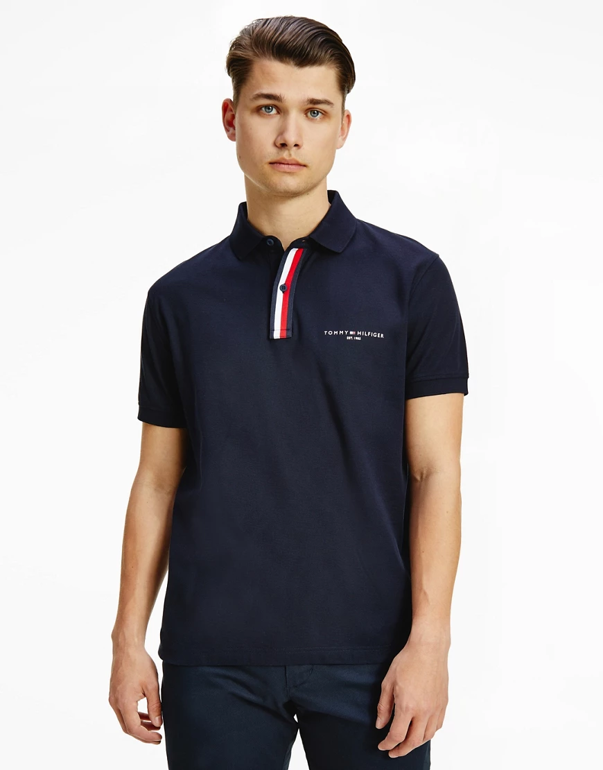 Tommy Hilfiger – Global – Polohemd in Marineblau mit normalem Schnitt und g günstig online kaufen