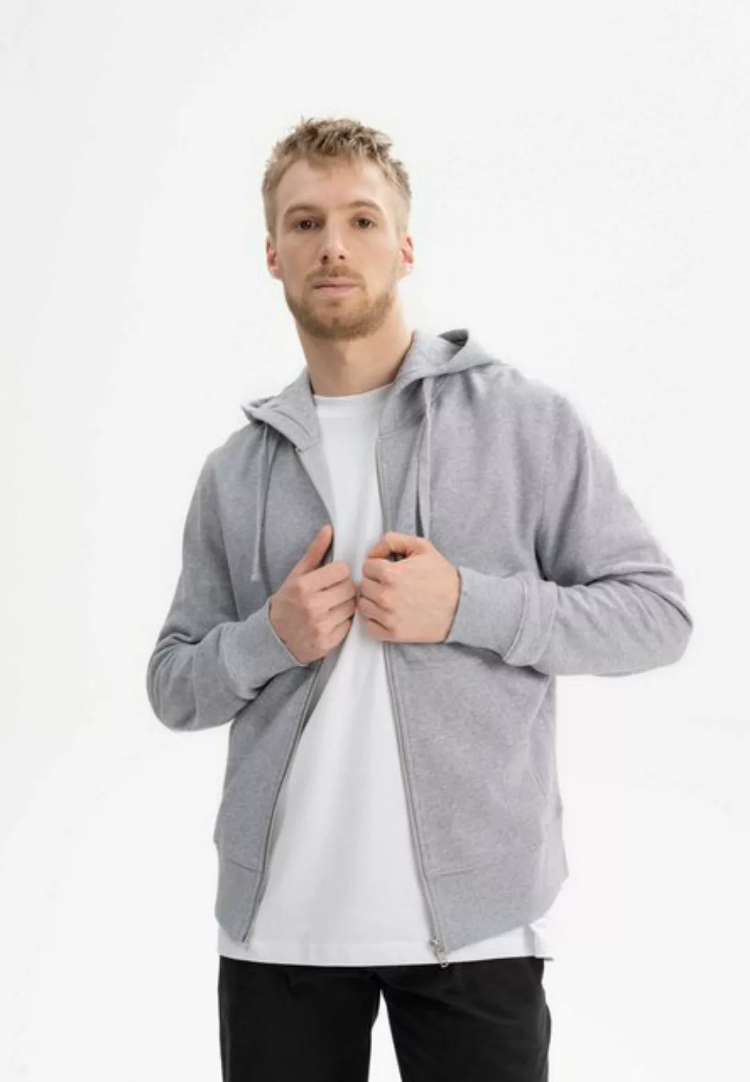 MELA Hoodie Hoodiejacke mit Reißverschluss DEVADAS Aufgesetzte Fronttaschen günstig online kaufen