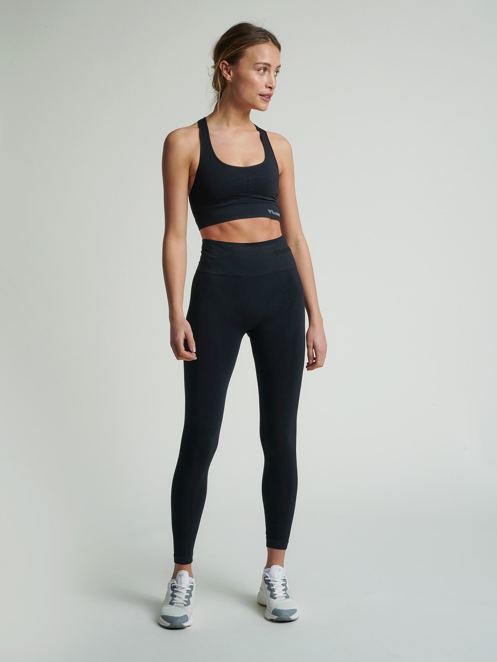 hummel Sport-Bustier "HMLTIF SEAMLESS SPORTS TOP" günstig online kaufen