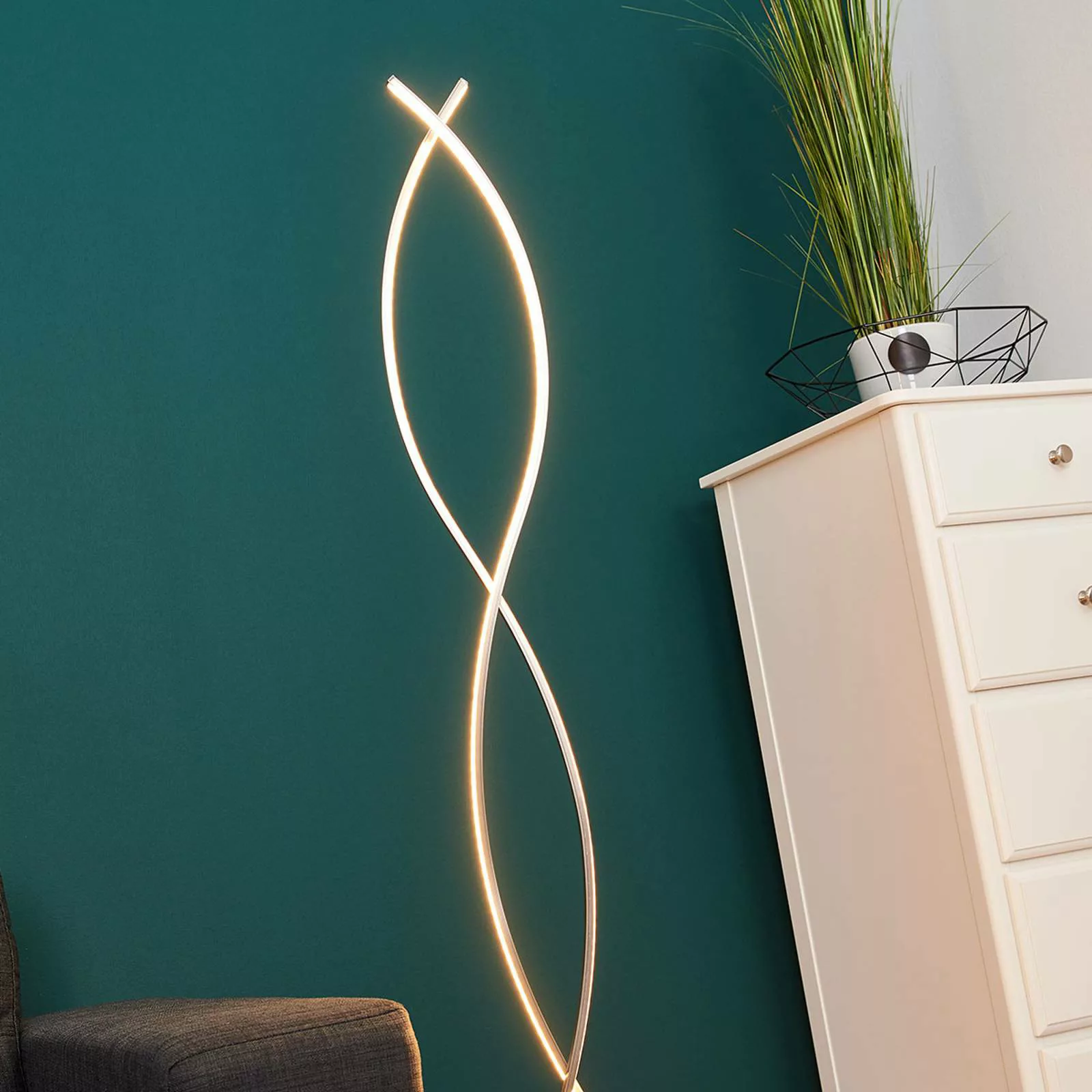 Geschwungene LED-Stehlampe Bobi günstig online kaufen