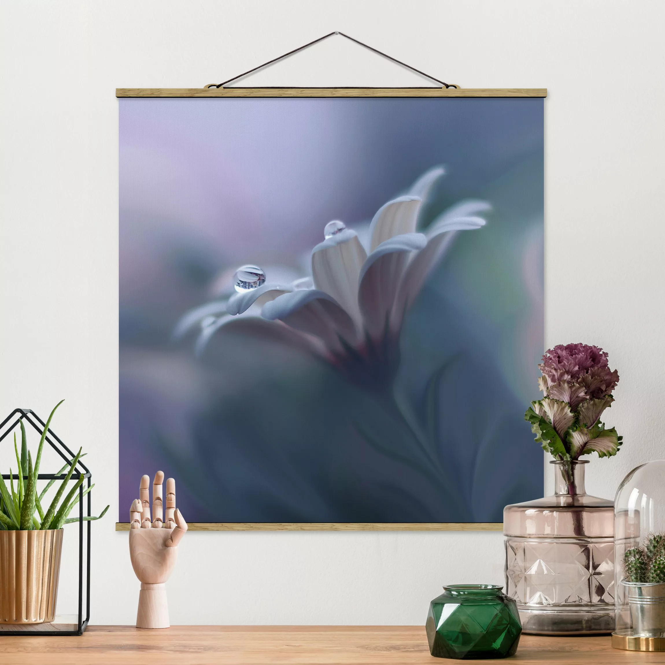 Stoffbild Blumen mit Posterleisten - Quadrat Behind Closed Eyes günstig online kaufen