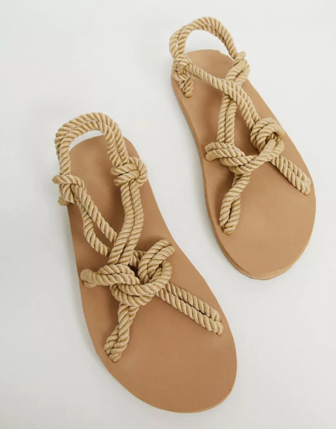 ASOS DESIGN – Sandalen aus Naturkordel-Neutral günstig online kaufen