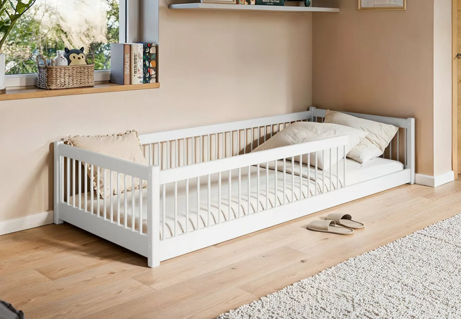Kids Collective Kinderbett Bodenbett Bett mit Rausfallschutz & Lattenrost M günstig online kaufen