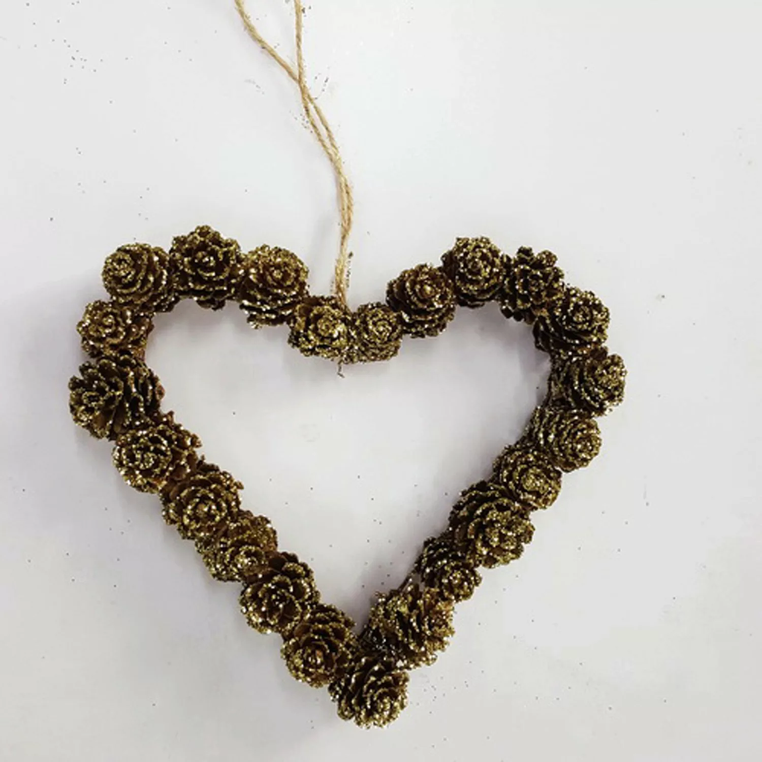 Pinienzapfen-Herz 18 cm x 3 cm günstig online kaufen
