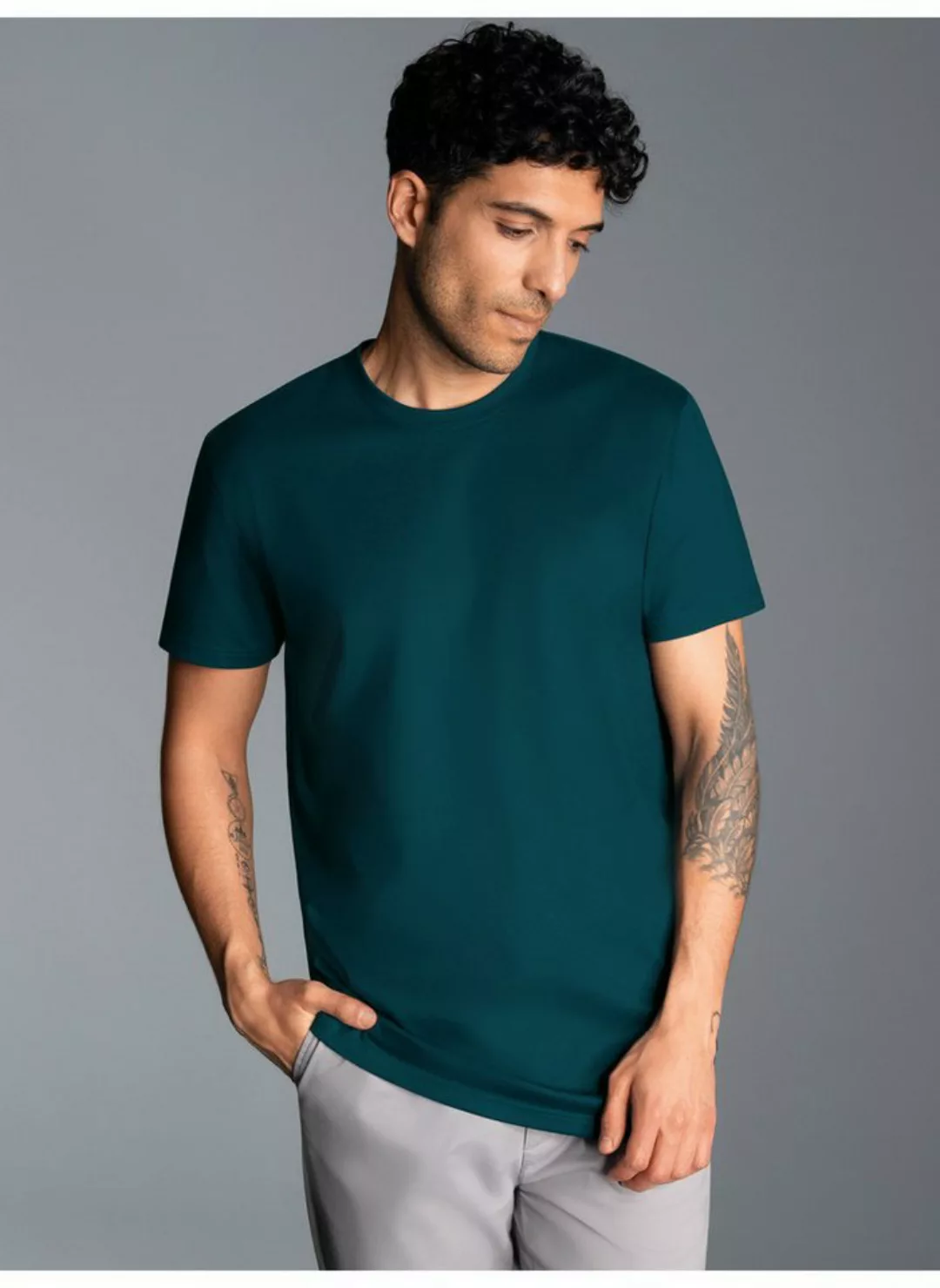 Trigema T-Shirt TRIGEMA Slim Fit T-Shirt aus DELUXE Baumwolle (1-tlg) günstig online kaufen