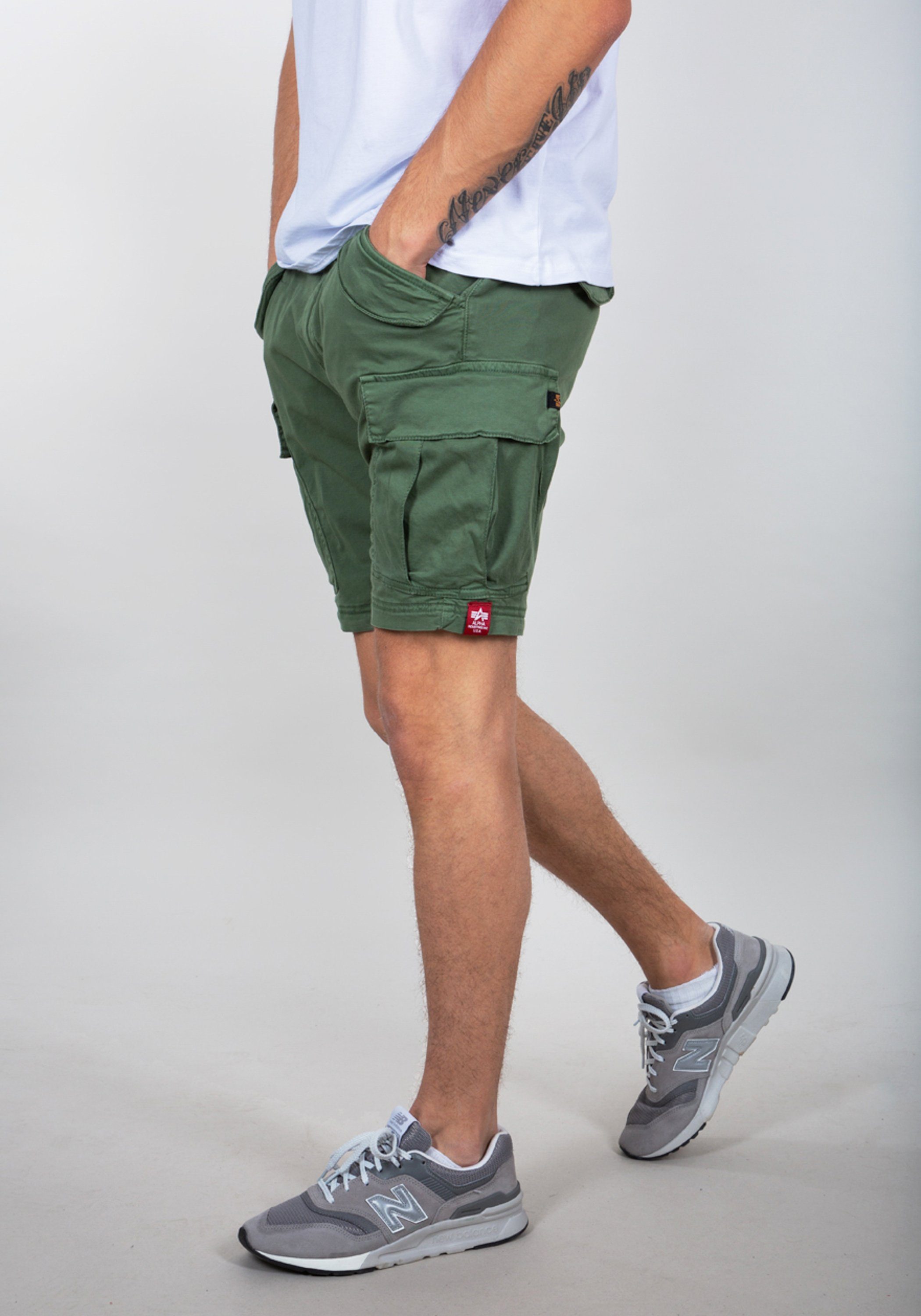 Alpha Industries Shorts "Alpha Industries Men - Shorts Airman Short" günstig online kaufen