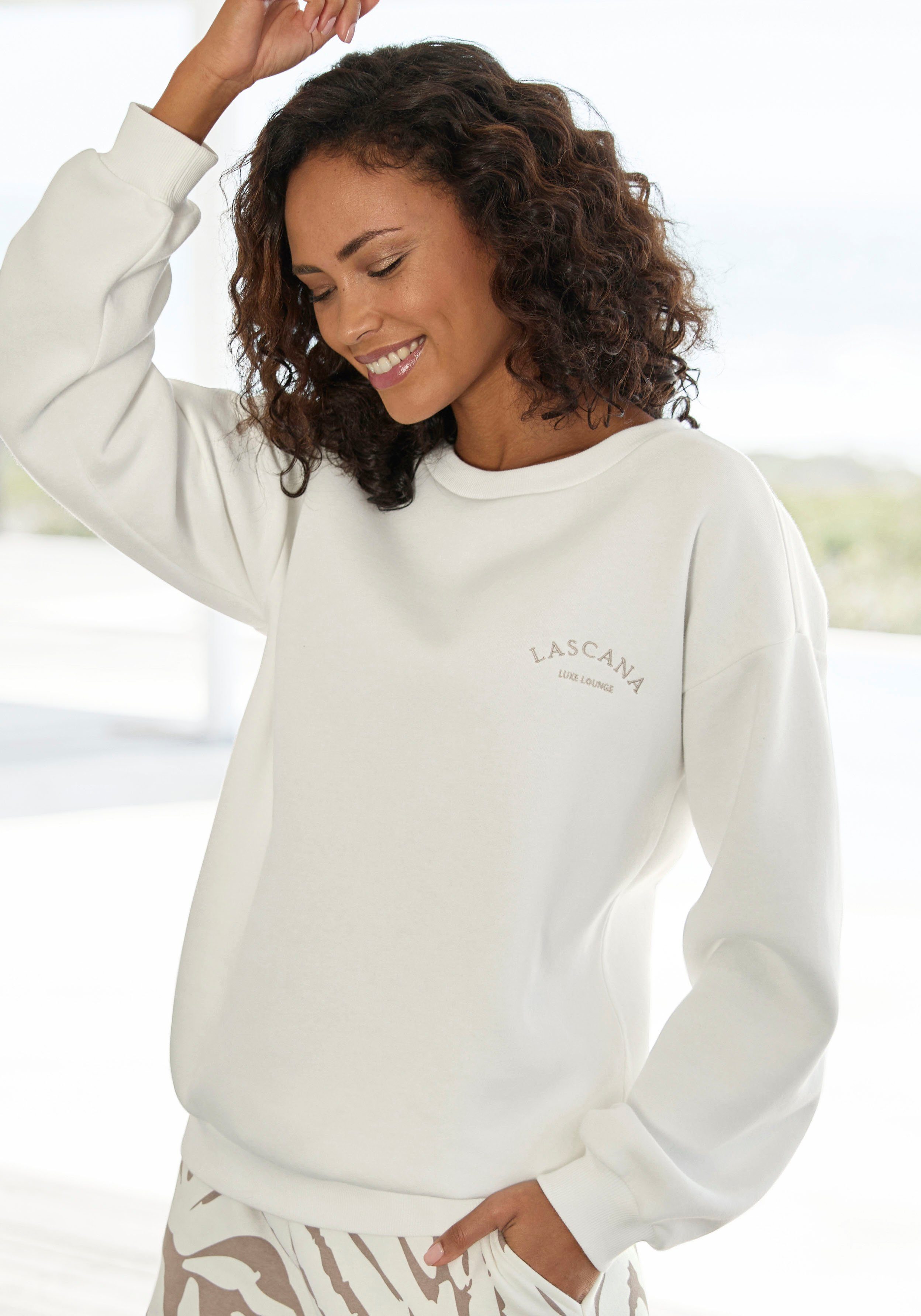 LASCANA Sweatshirt, mit weiten Ärmeln, Loungewear günstig online kaufen