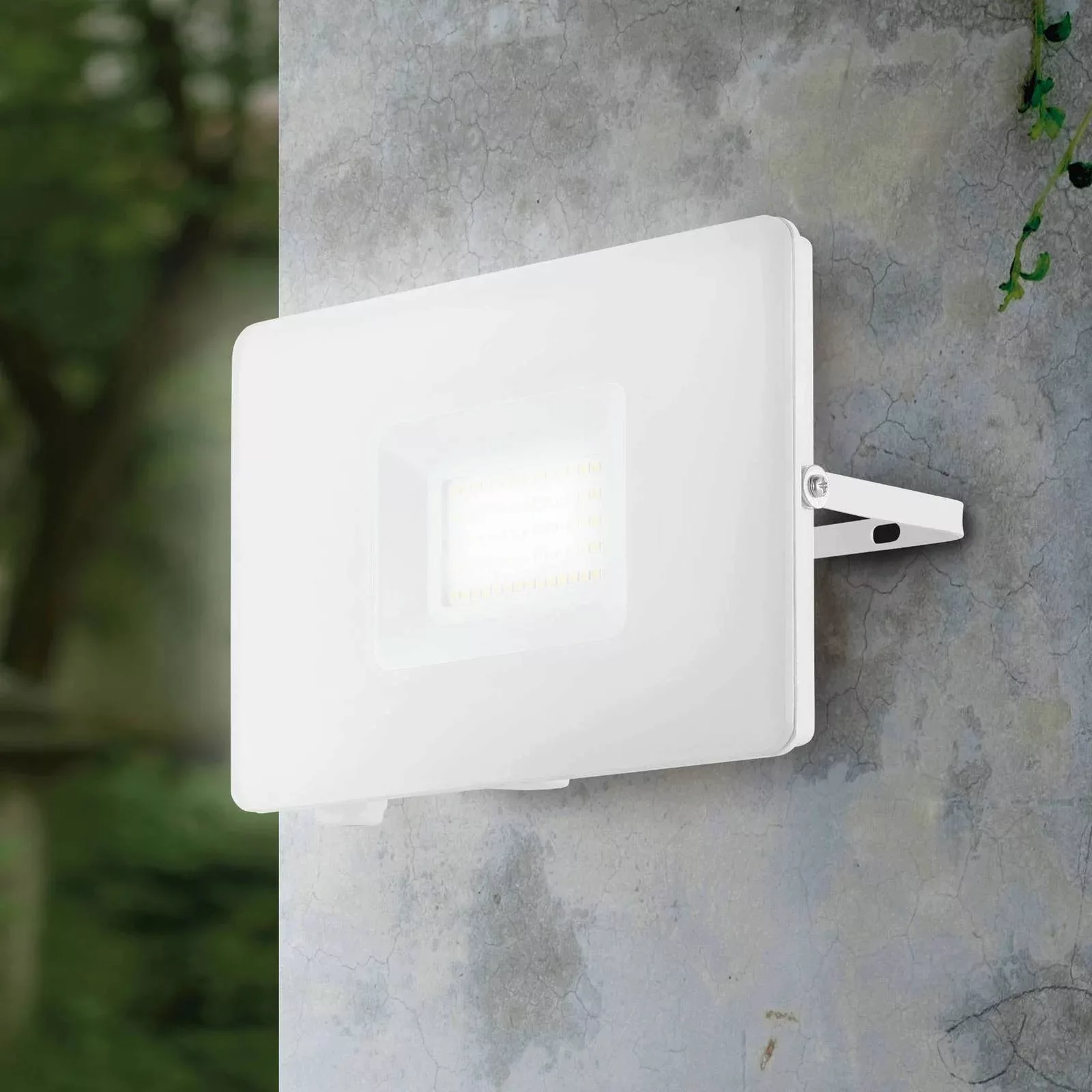 LED-Außenstrahler Faedo 3 in Weiß, 50W günstig online kaufen