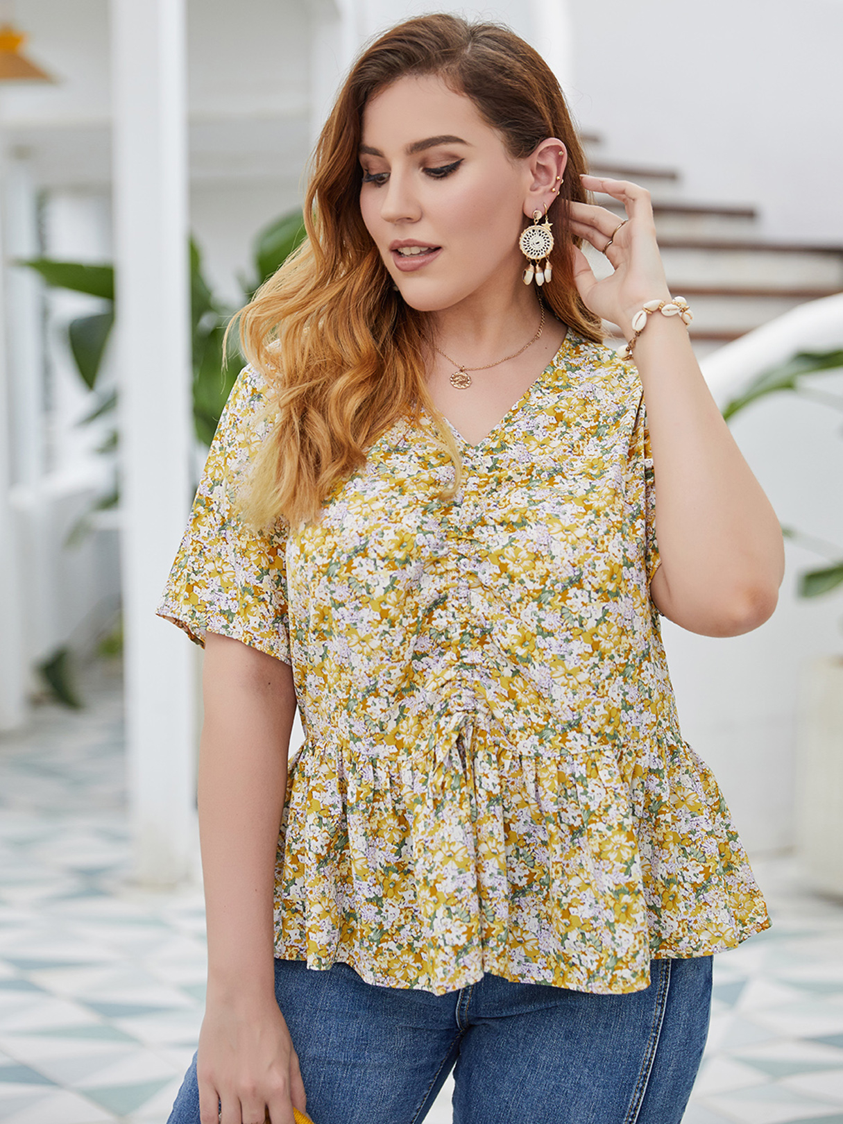 Plus Size V-Ausschnitt Calico Kordelzug Kurzarm Bluse günstig online kaufen