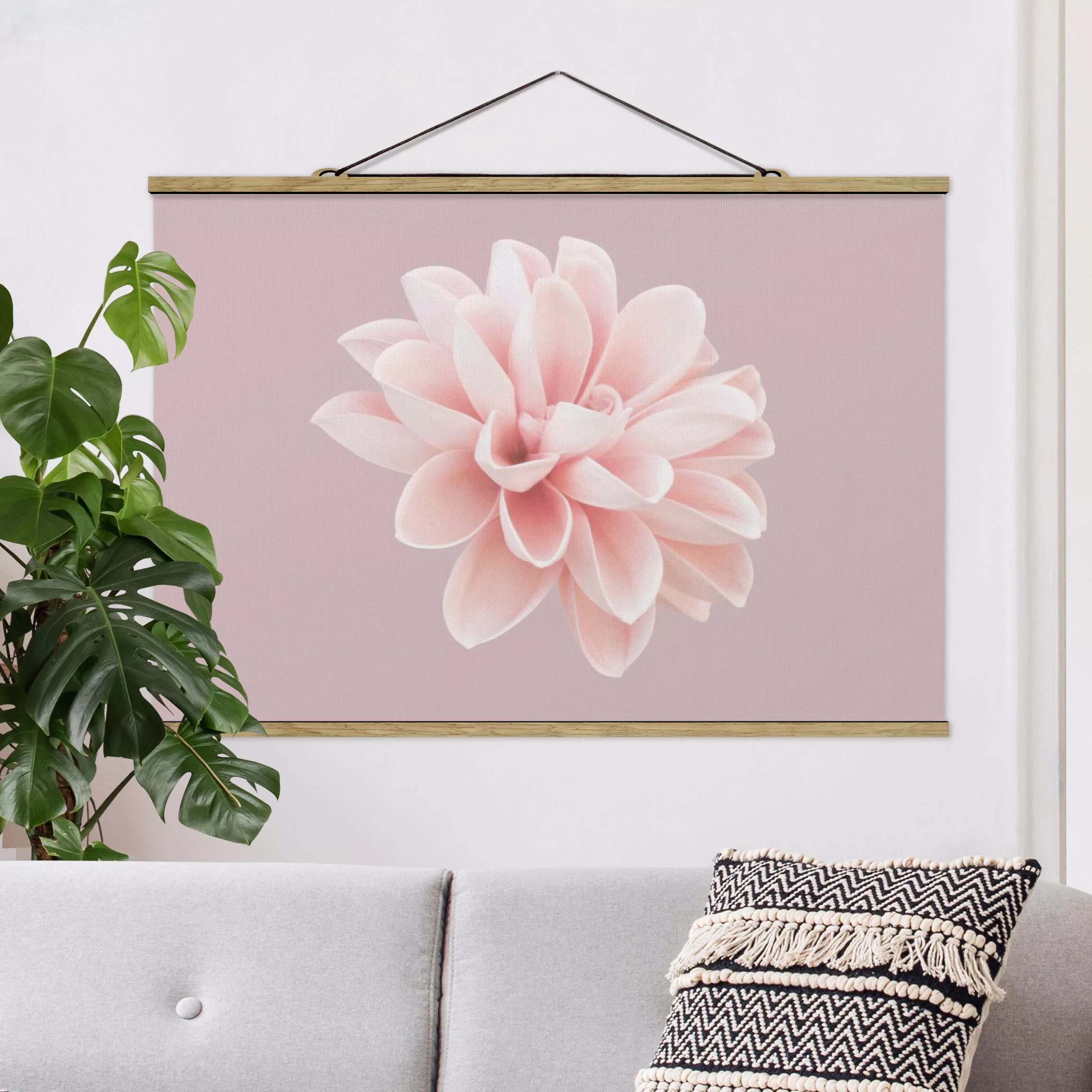 Stoffbild mit Posterleisten Dahlie Blume Lavendel Rosa Weiß günstig online kaufen