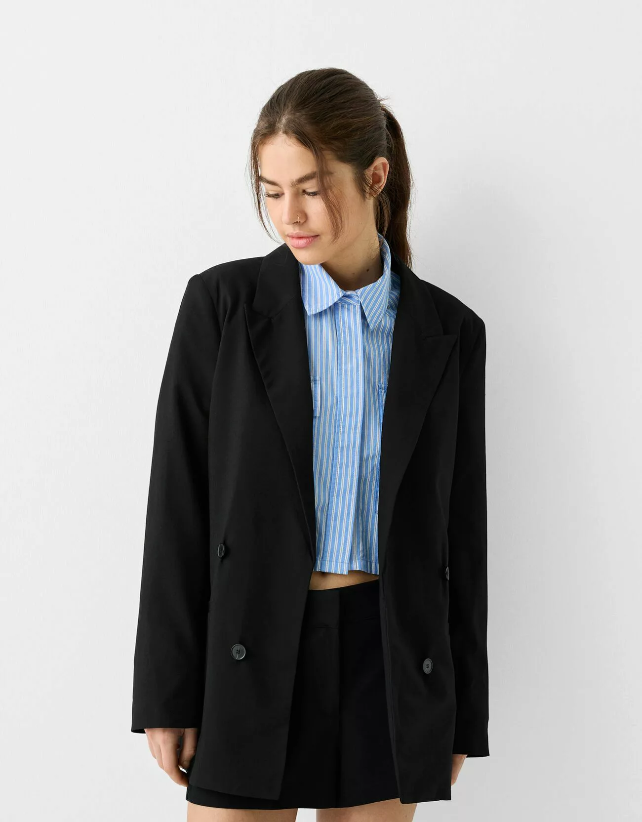 Bershka Fließender Slim-Fit-Blazer In Wickeloptik Damen Xs Schwarz günstig online kaufen