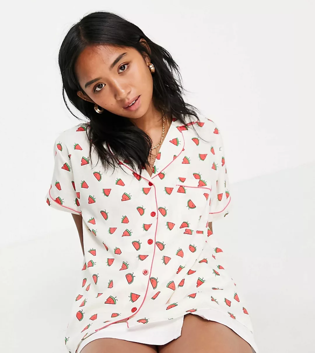 Loungeable Petite – Pyjamahemd aus Polyester-Krepp mit Wassermelonenmuster- günstig online kaufen