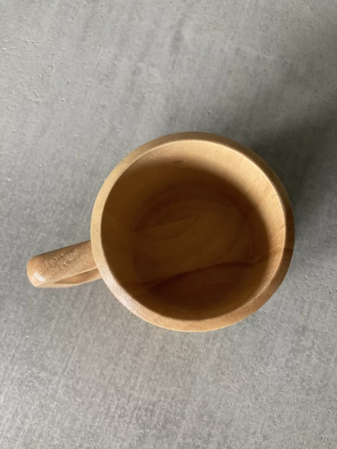 Handgefertigte Kaffeetasse Aus Hellem Holz günstig online kaufen