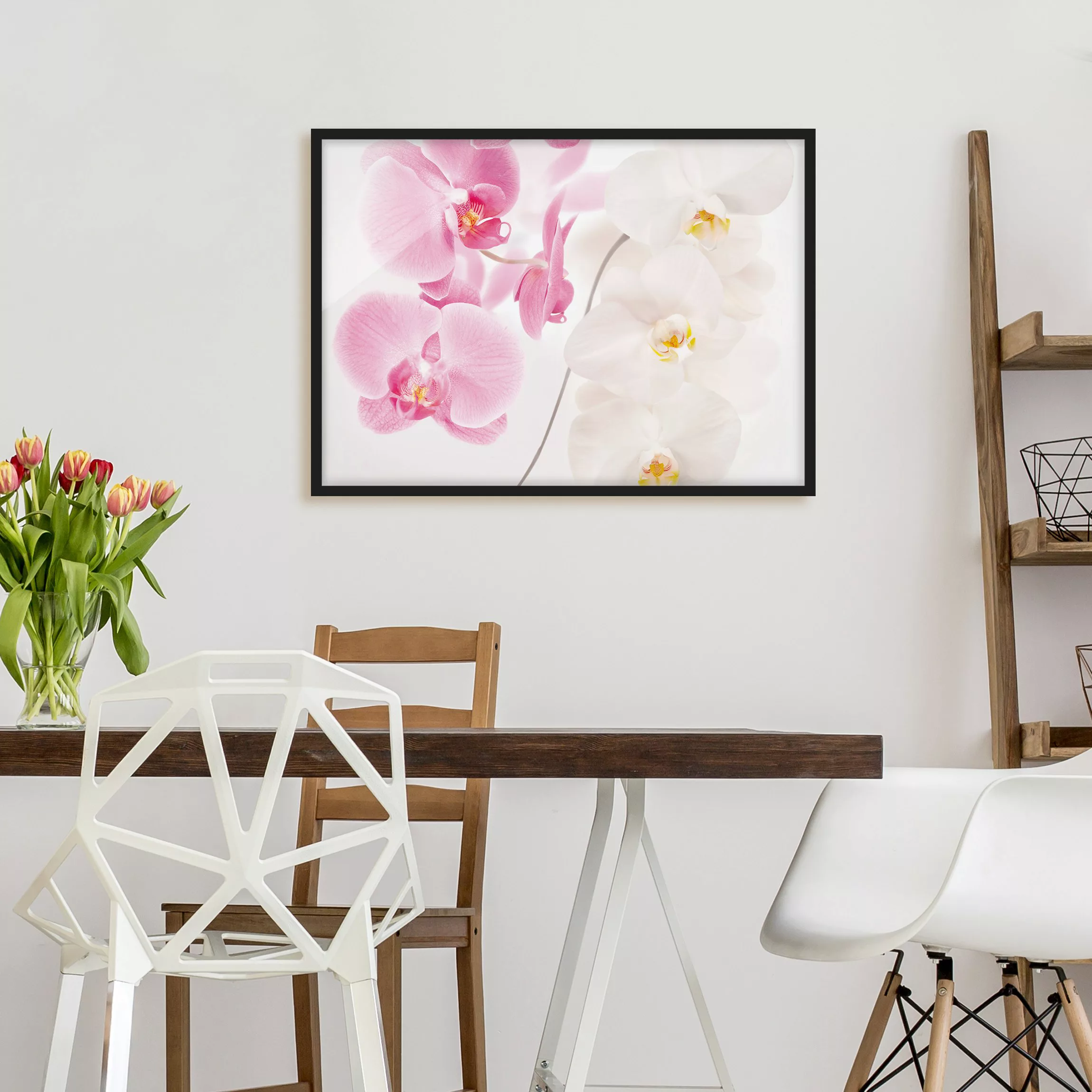 Bild mit Rahmen Blumen - Querformat Delicate Orchids günstig online kaufen
