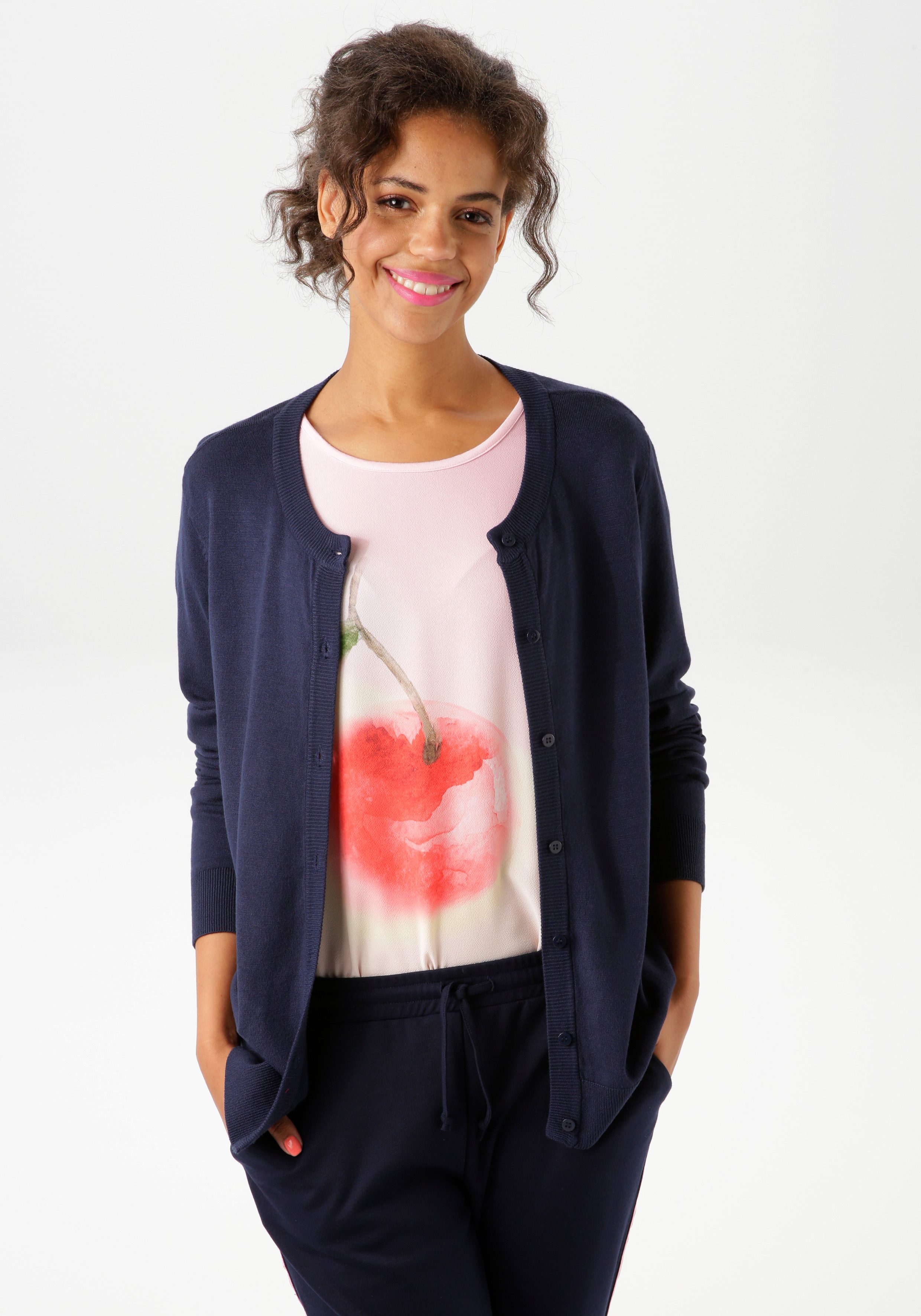 Aniston CASUAL Strickjacke, mit Rundhals-Ausschnitt günstig online kaufen