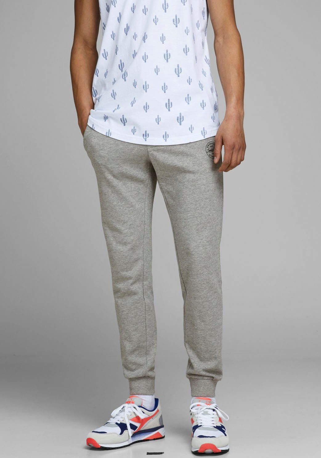 Jack & Jones Sweathose "JPSTGORDON Jogpants mit Kordelzug und bequemem Schn günstig online kaufen