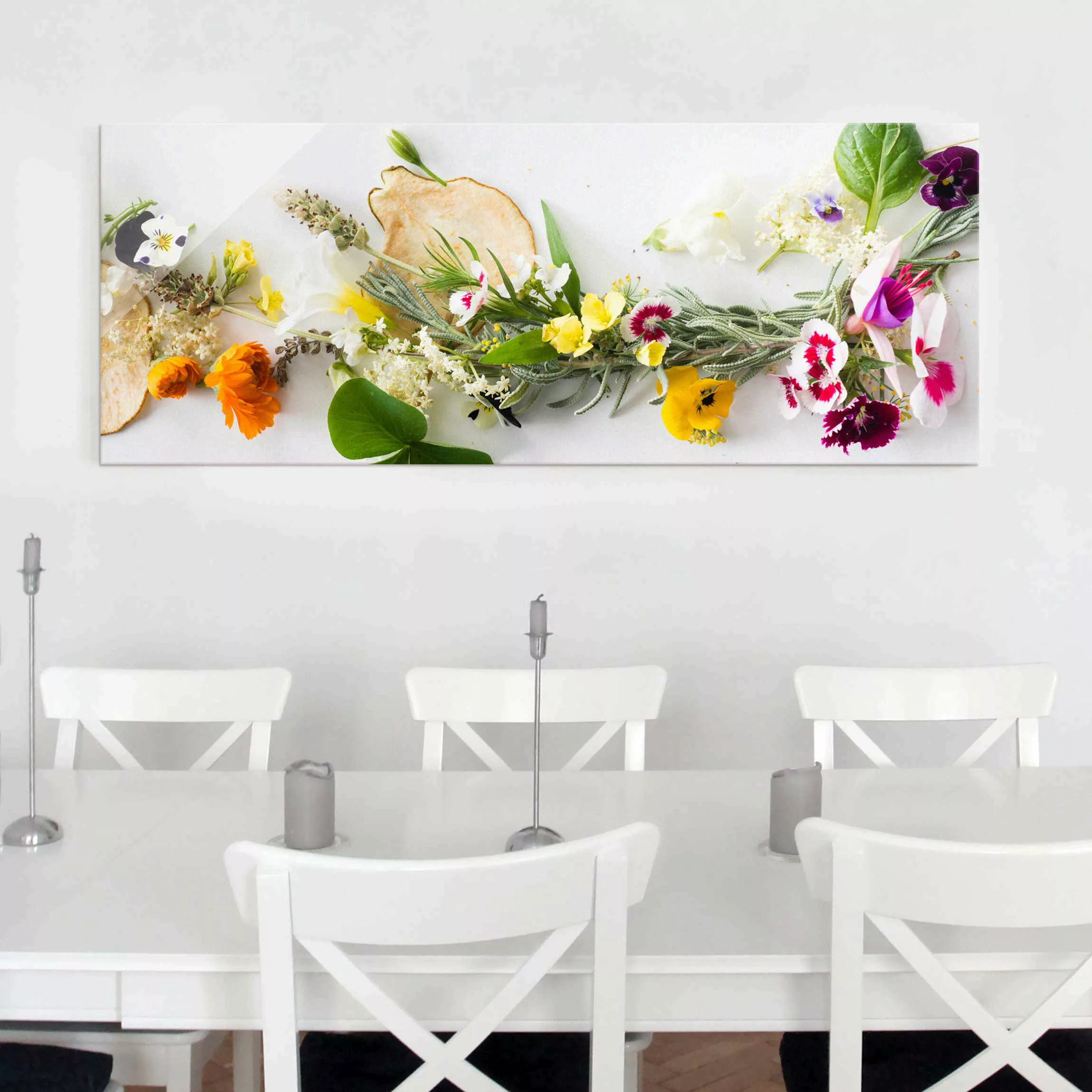 Glasbild Küche - Panorama Frische Kräuter mit Essblüten günstig online kaufen