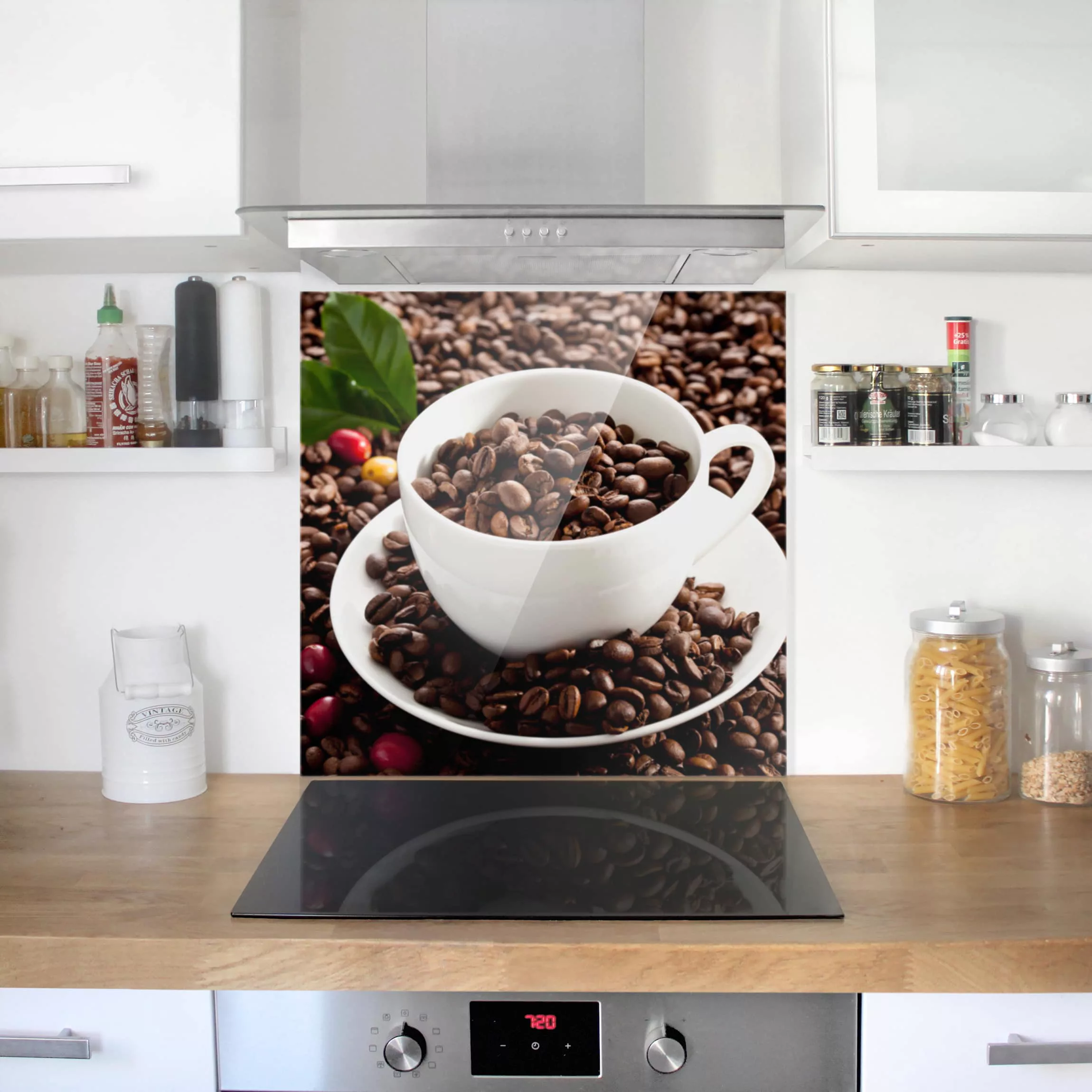 Spritzschutz Kaffeetasse mit gerösteten Kaffeebohnen günstig online kaufen