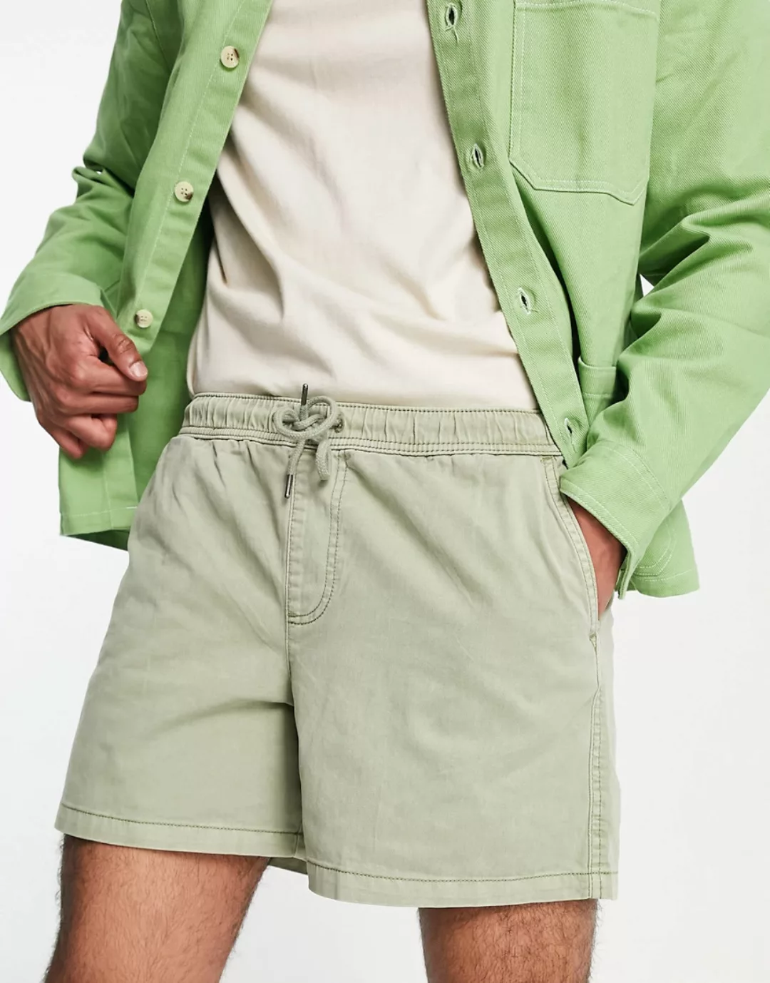 New Look – Shorts zum Überziehen in verwaschenem Grün günstig online kaufen