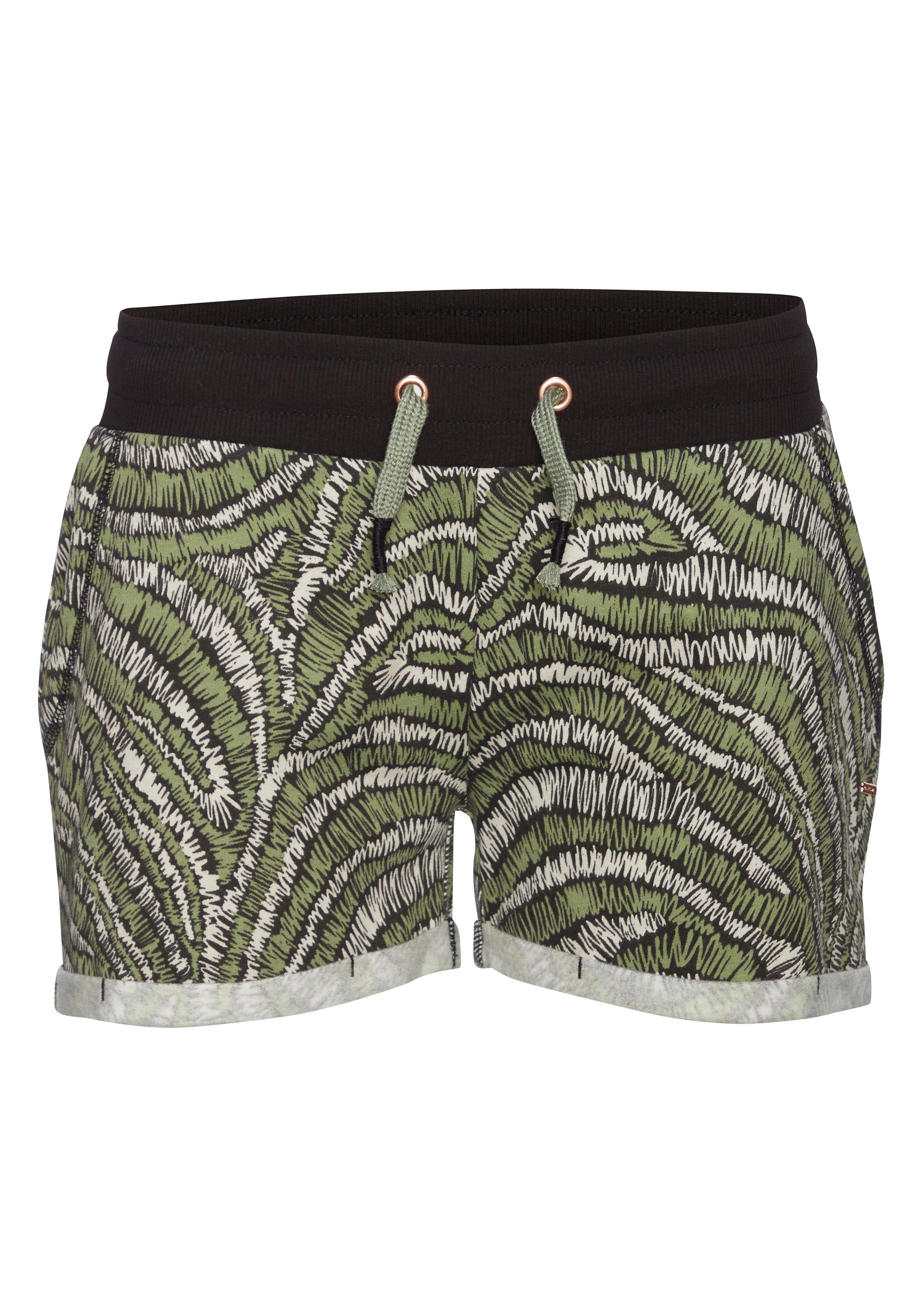 LASCANA Relaxshorts, mit seitlichen Eingrifftaschen, Loungeanzug günstig online kaufen