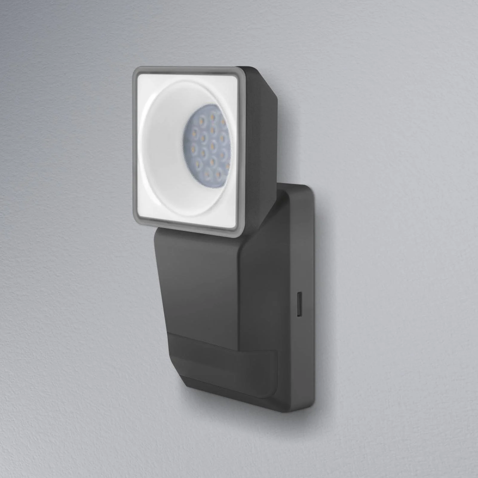 LEDVANCE Endura Pro Spot Sensor LED-Spot 8W grau günstig online kaufen