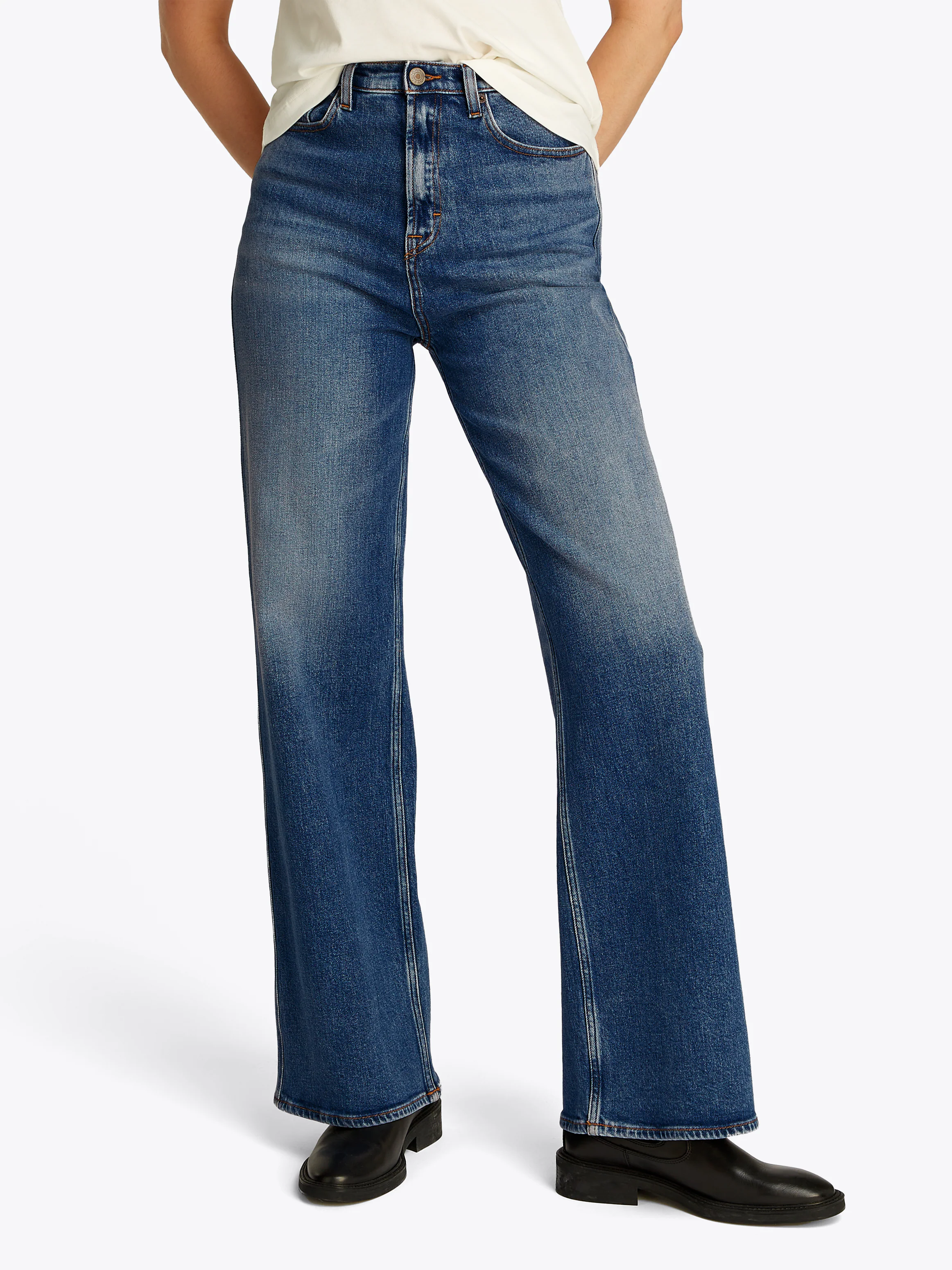 Tommy Jeans Weite Jeans "Claire High Rise", mit Logo-Badge günstig online kaufen