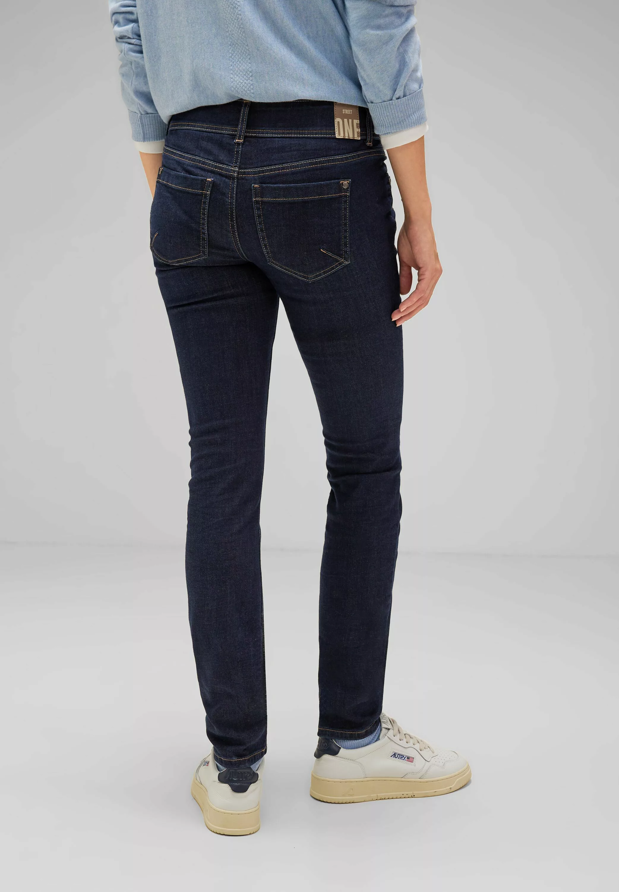 STREET ONE Slim-fit-Jeans, in dunkelblauer Waschung günstig online kaufen
