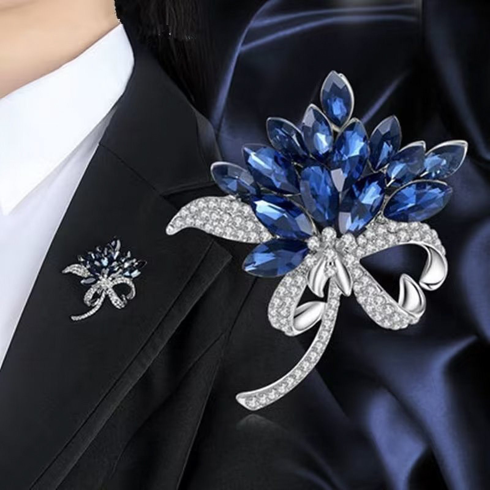 MayTree Brosche "Blumenstrauß", mit Strass-Steinen blau günstig online kaufen