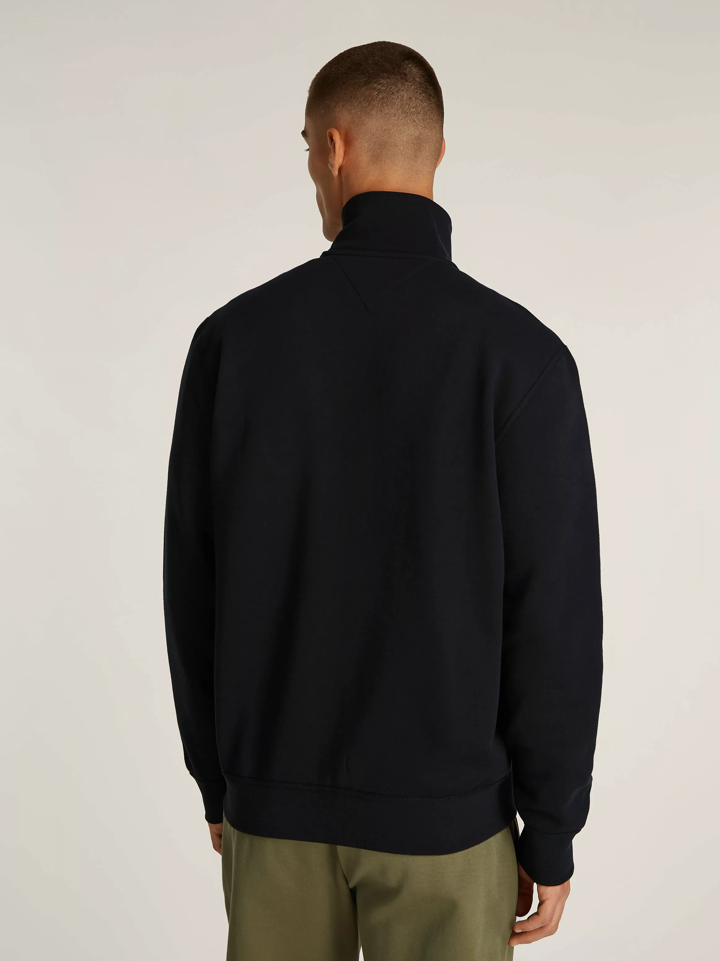 Tommy Hilfiger Sweatjacke "ESSENTIAL FLEECE ZT STAND COLLAR", mit Logostick günstig online kaufen