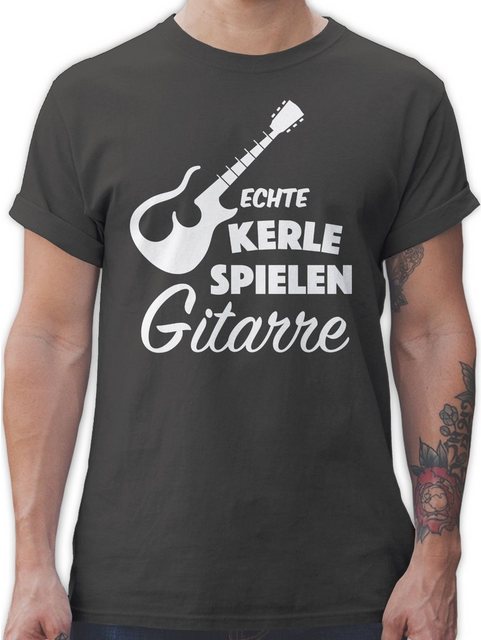 Shirtracer T-Shirt Echte Kerle spielen Gitarre - Musik Instrument Zubehör - günstig online kaufen