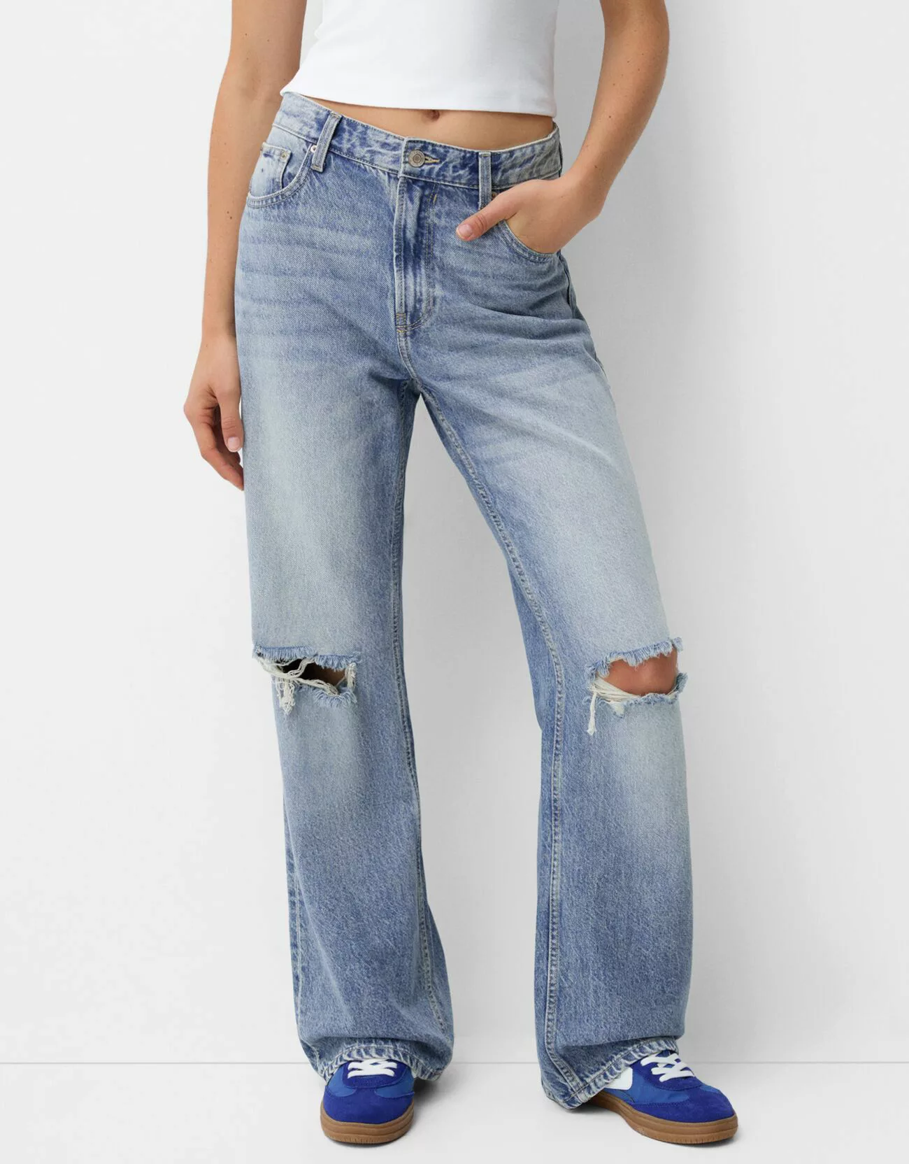 Bershka Wide Leg 90'S Jeans Mit Rissen Damen 34 Ausgewaschenes Blau günstig online kaufen