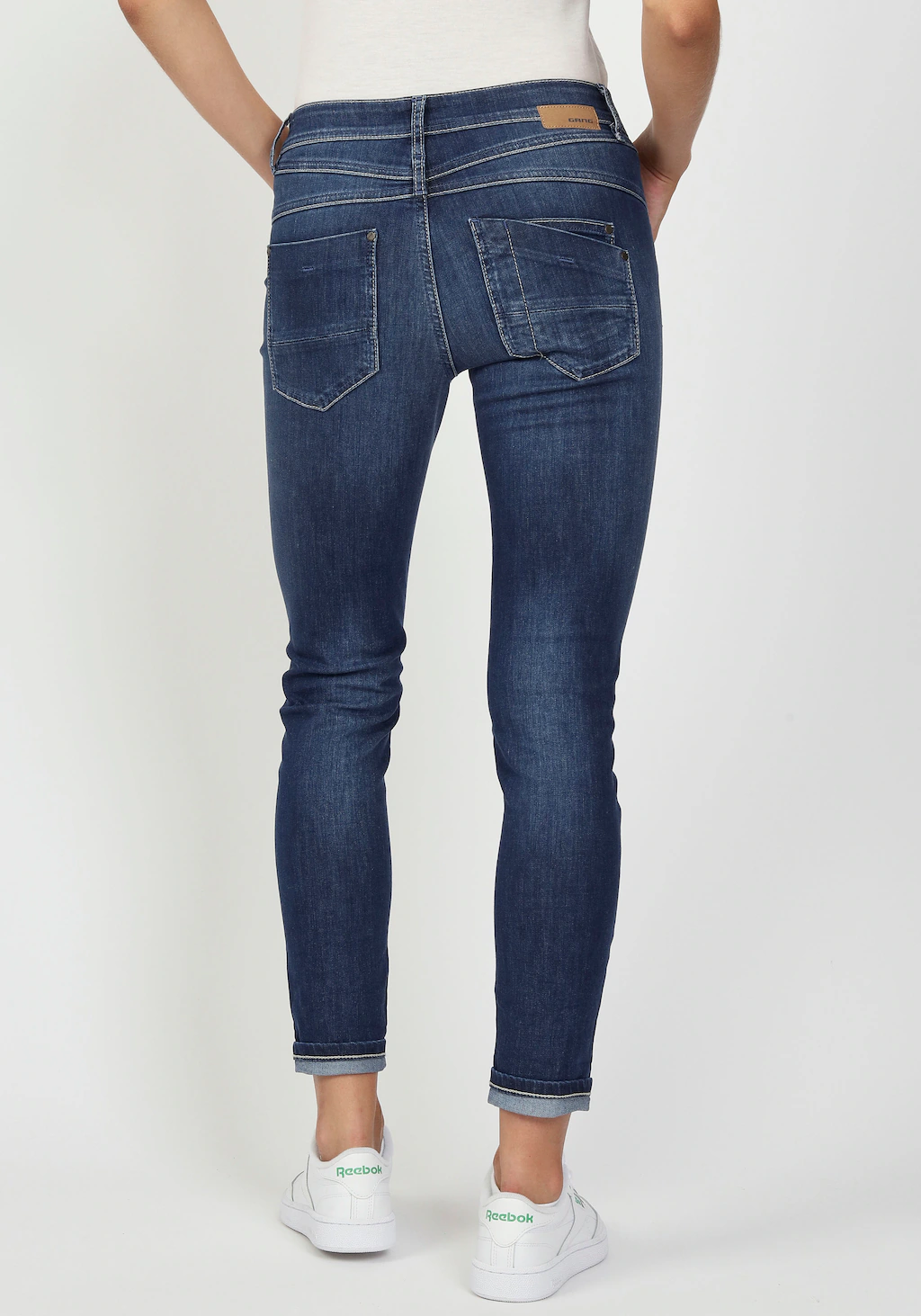 GANG Relax-fit-Jeans AMELIE mit Used-Effekten günstig online kaufen