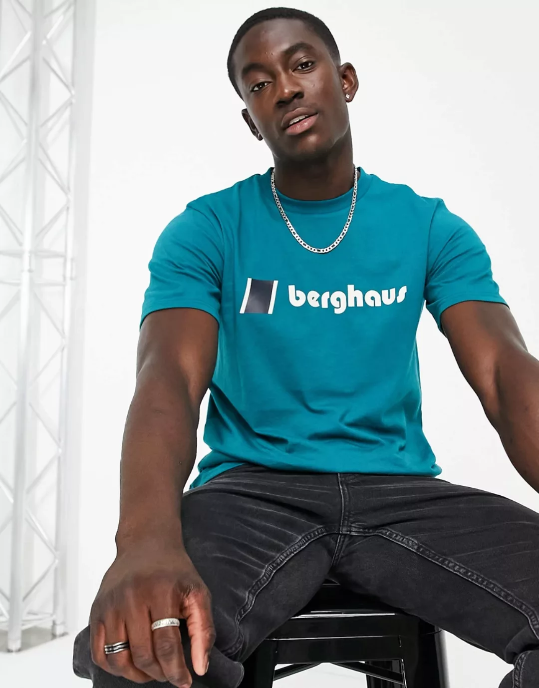 Berghaus – Heritage – T-Shirt mit Logo vorne in Grün günstig online kaufen