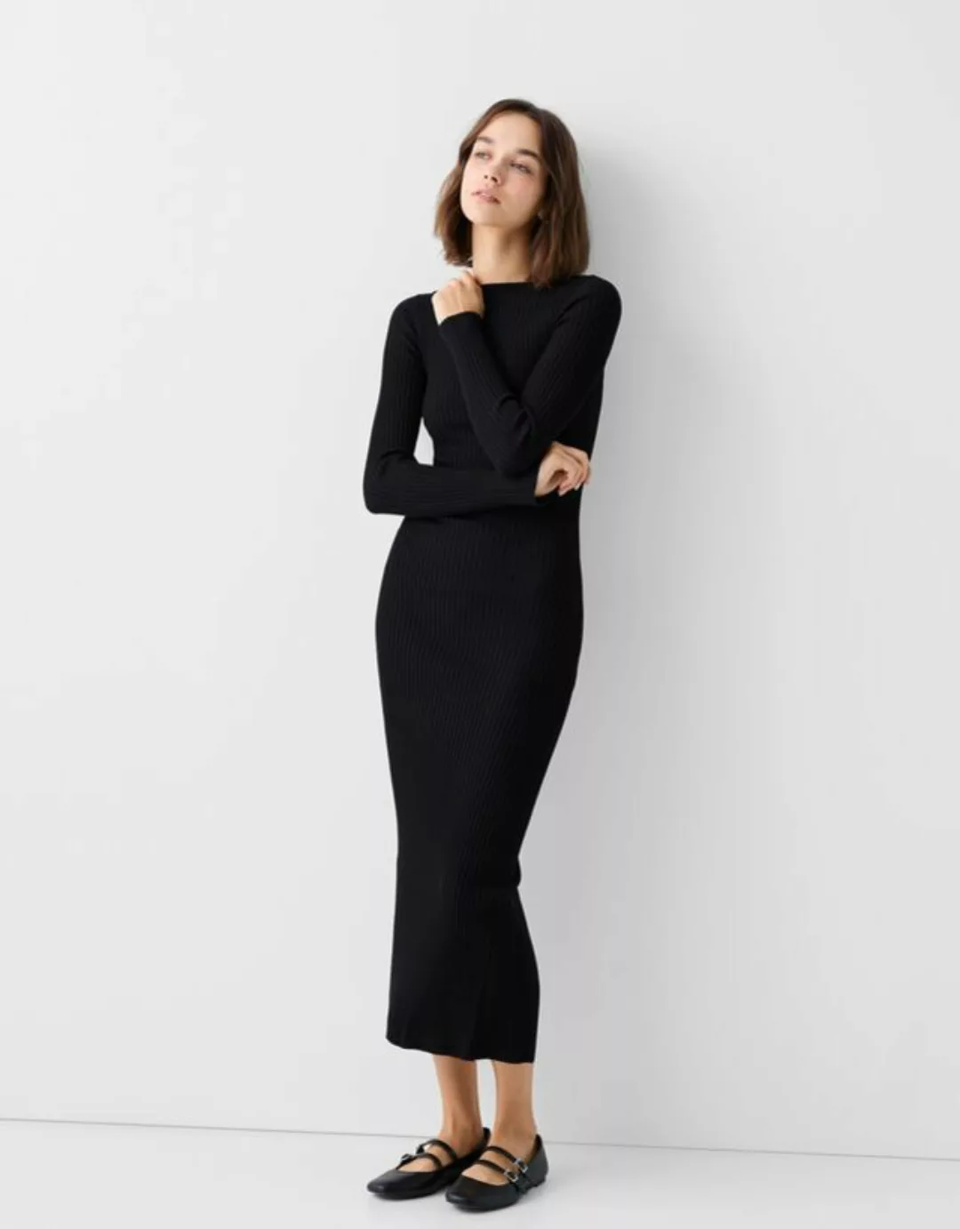 Bershka Midistrickkleid Mit Langen Ärmeln Und Patentmuster Damen S Schwarz günstig online kaufen