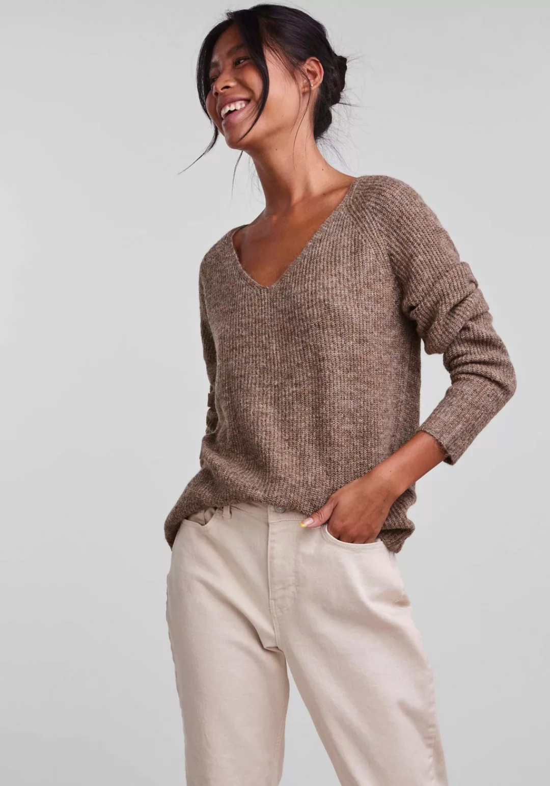 pieces V-Ausschnitt-Pullover PCELLEN LS V-NECK KNIT NOOS BC mit Wolle günstig online kaufen