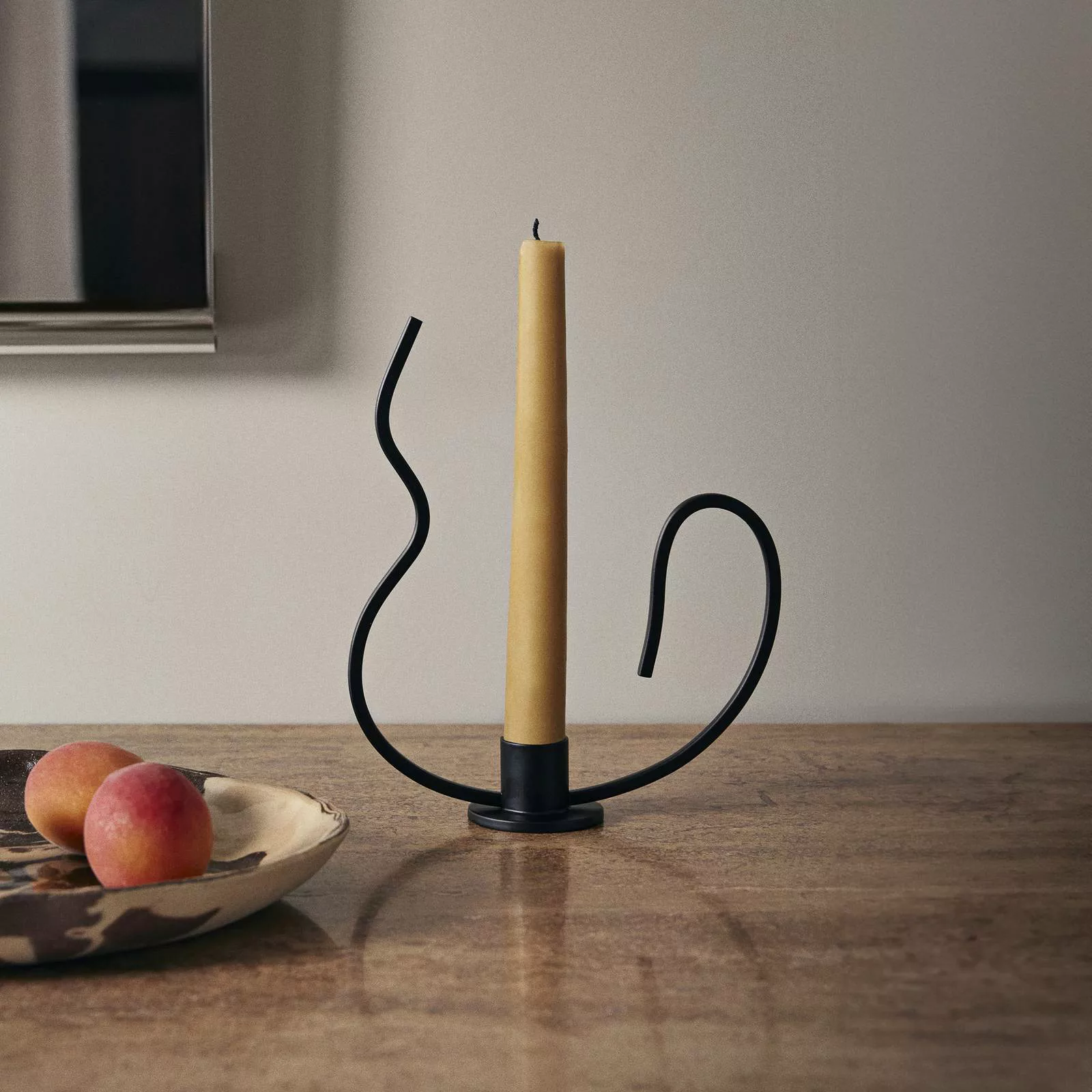 ferm LIVING Kerzenständer Valse Low, schwarz, Eisen günstig online kaufen