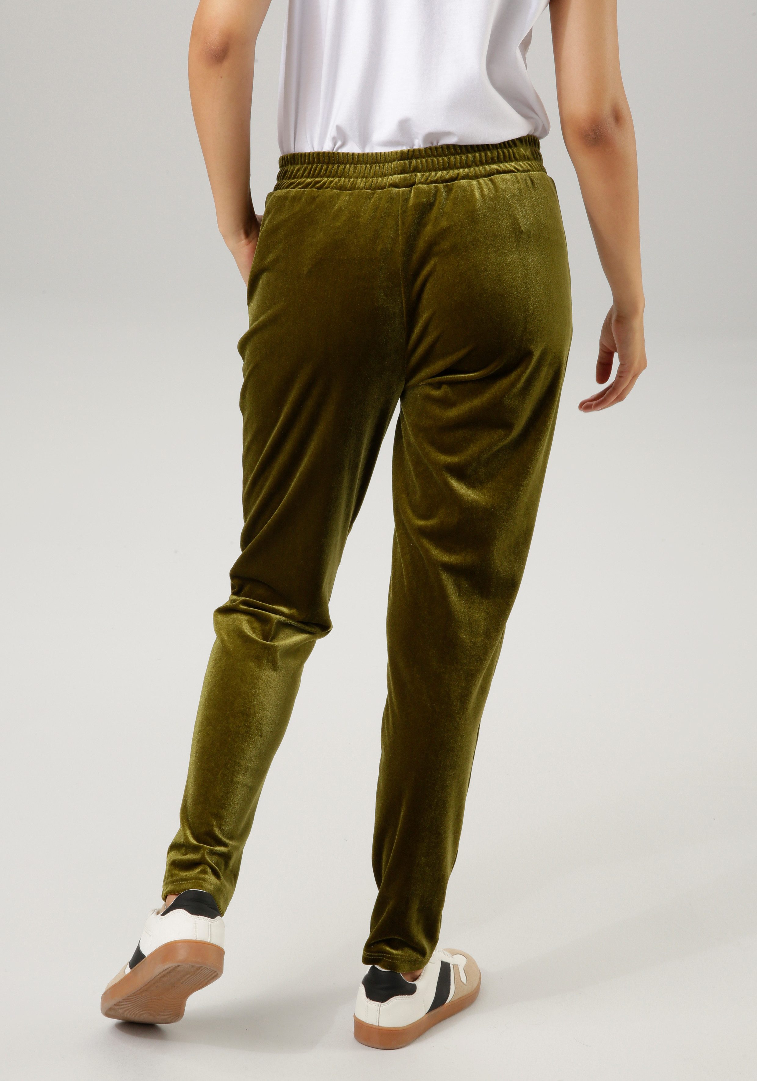 Aniston CASUAL Schlupfhose aus edlem, glänzenden günstig online kaufen