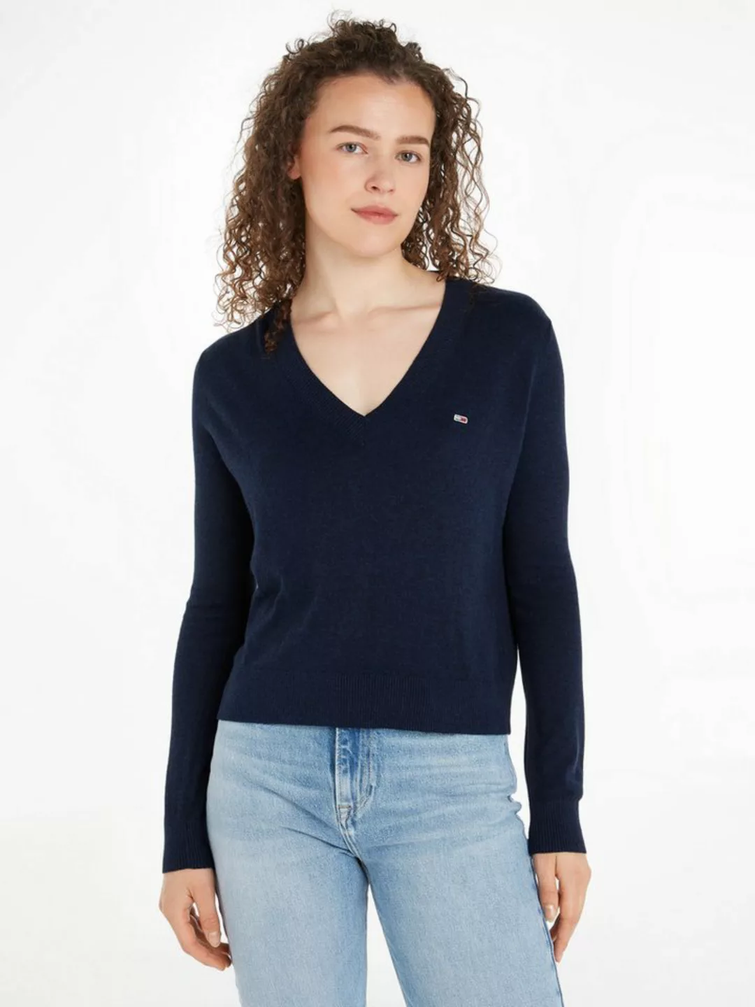 Tommy Jeans Strickpullover TJW ESSENTIAL VNECK SWEATER EXT mit Logostickere günstig online kaufen